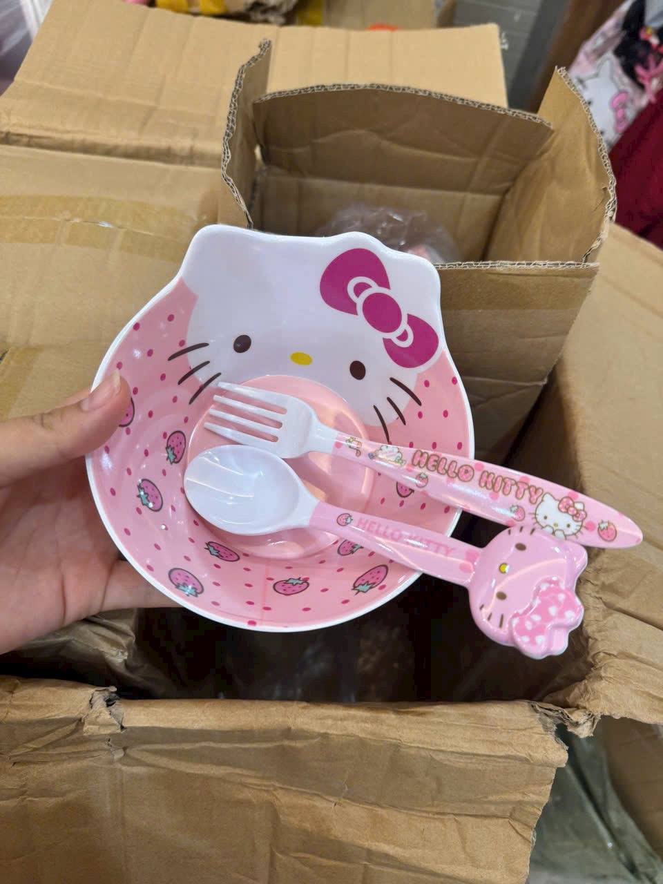 BỘ BÁT THÌA DĨA HELLO KITTY CH BE