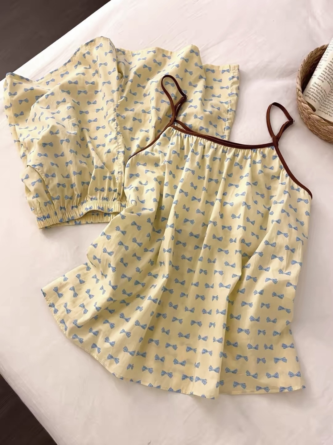 BỘ ĐÙI 2S VÀNG HÌNH NƠ QC