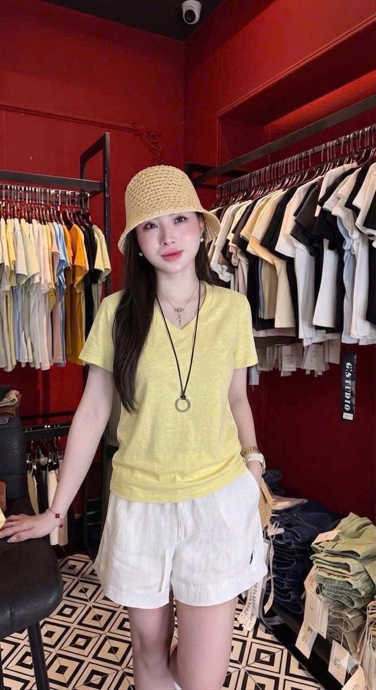 BỘ ĐÙI CỘC VÀNG CỔ TIM QUẦN TRẮNG THÊU NGỰA