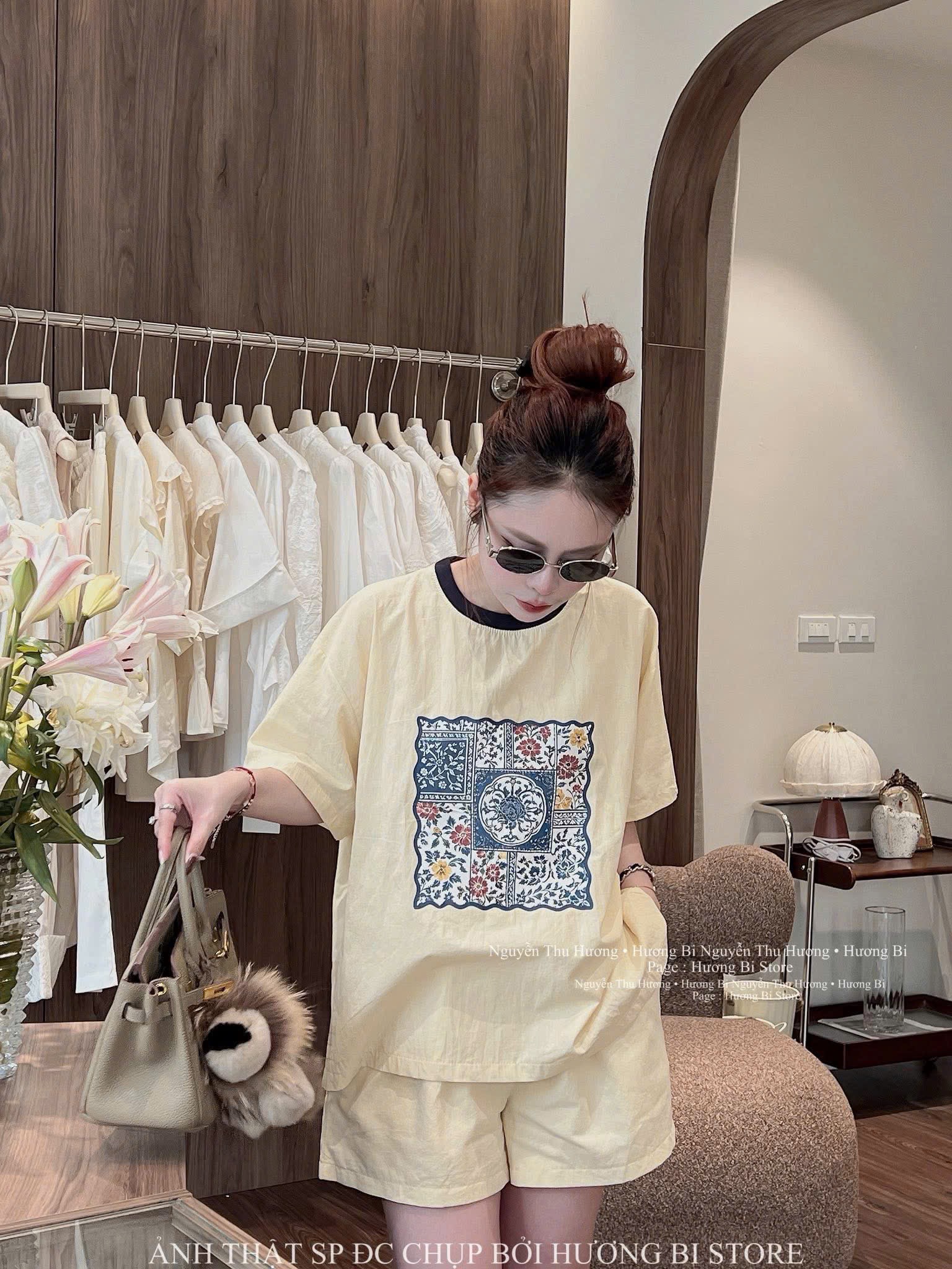 BỘ ĐŨI ĐÙI VÀNG NHẠT Ô VUÔNG HOA THỔ CẨM