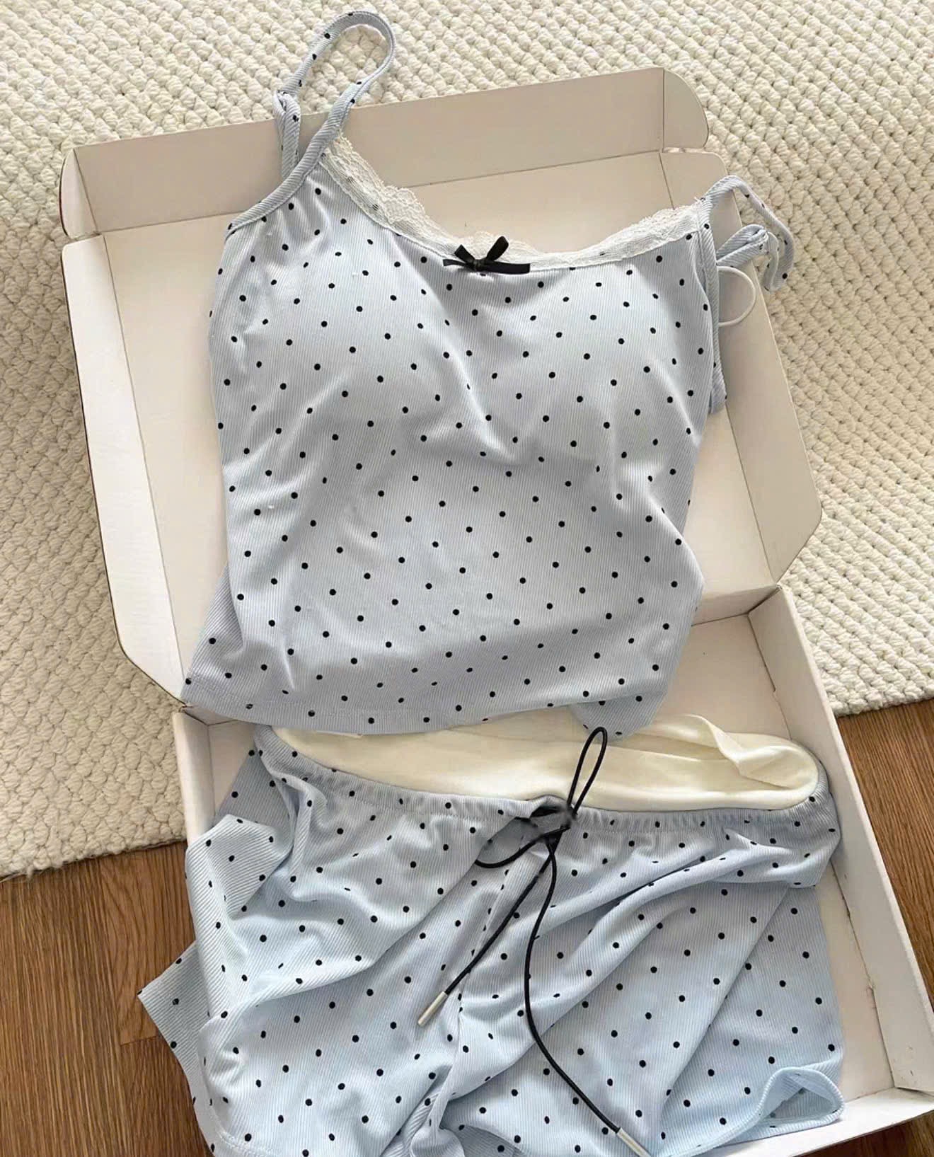 BỘ ĐÙI XANB 2S CHẤM BI ĐỆM NGỰC