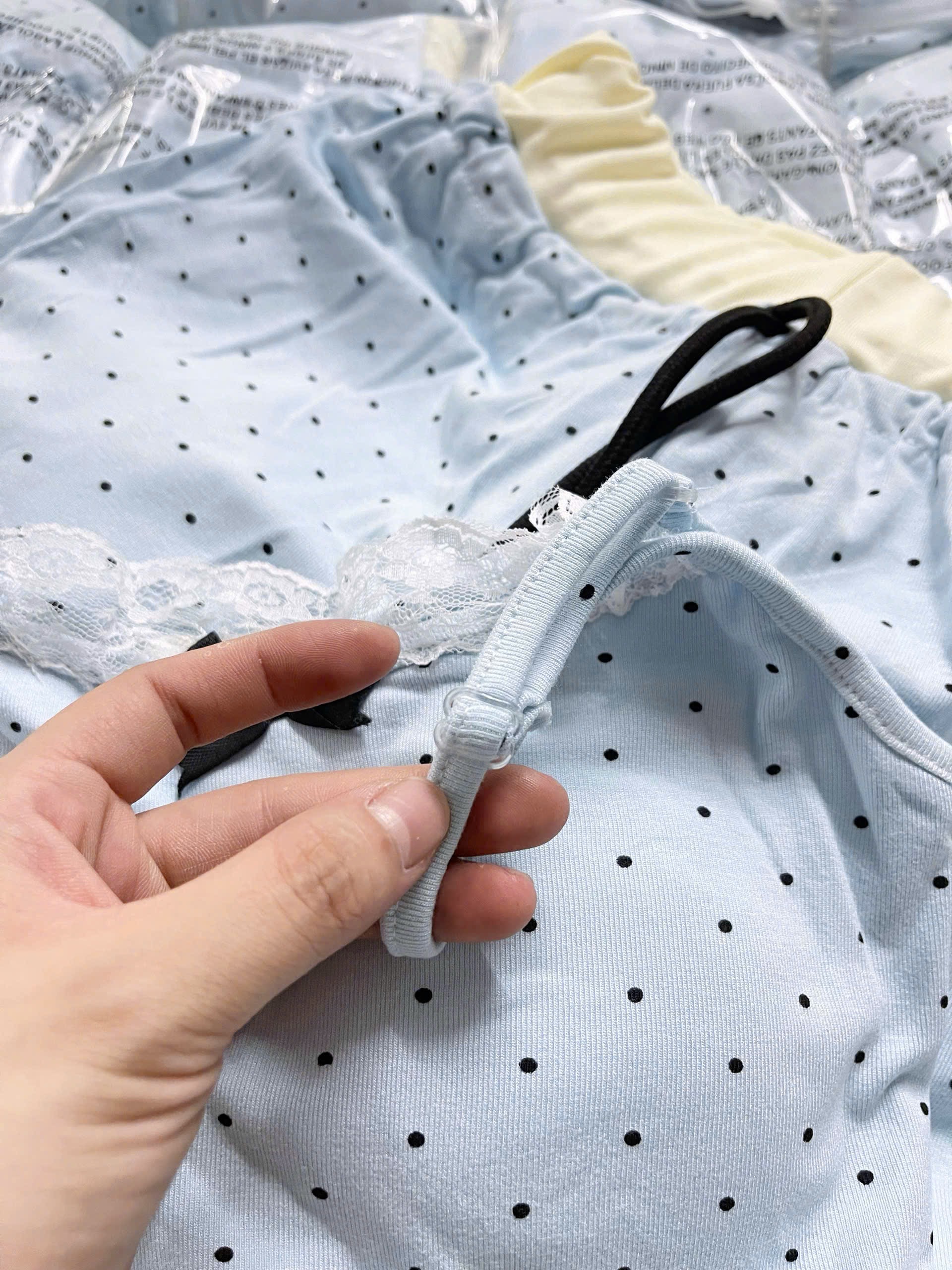 BỘ ĐÙI XANB 2S CHẤM BI ĐỆM NGỰC