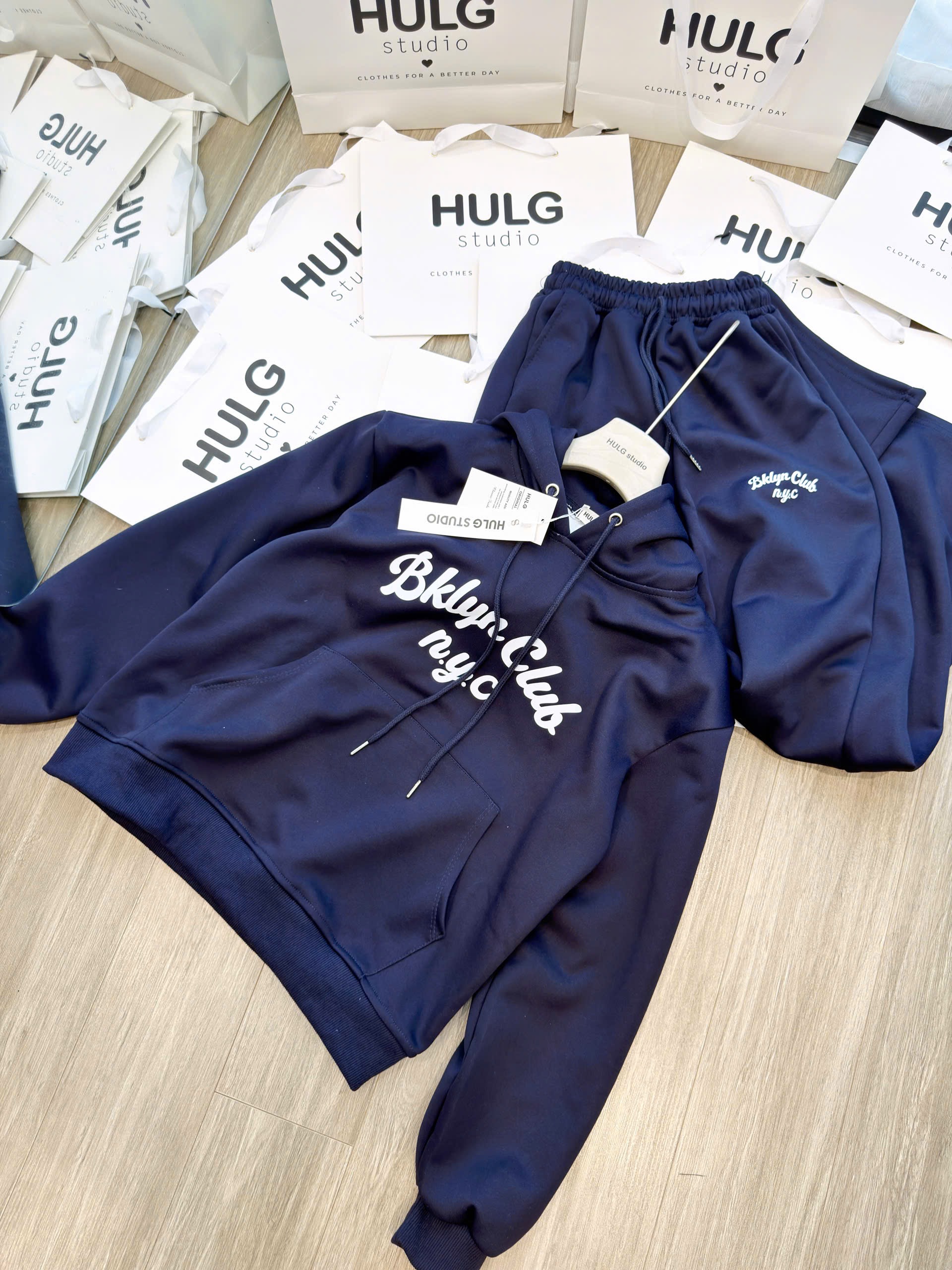 BỘ HODIE NỈ MŨ THAN CHỮ BKLYN TAG HULG