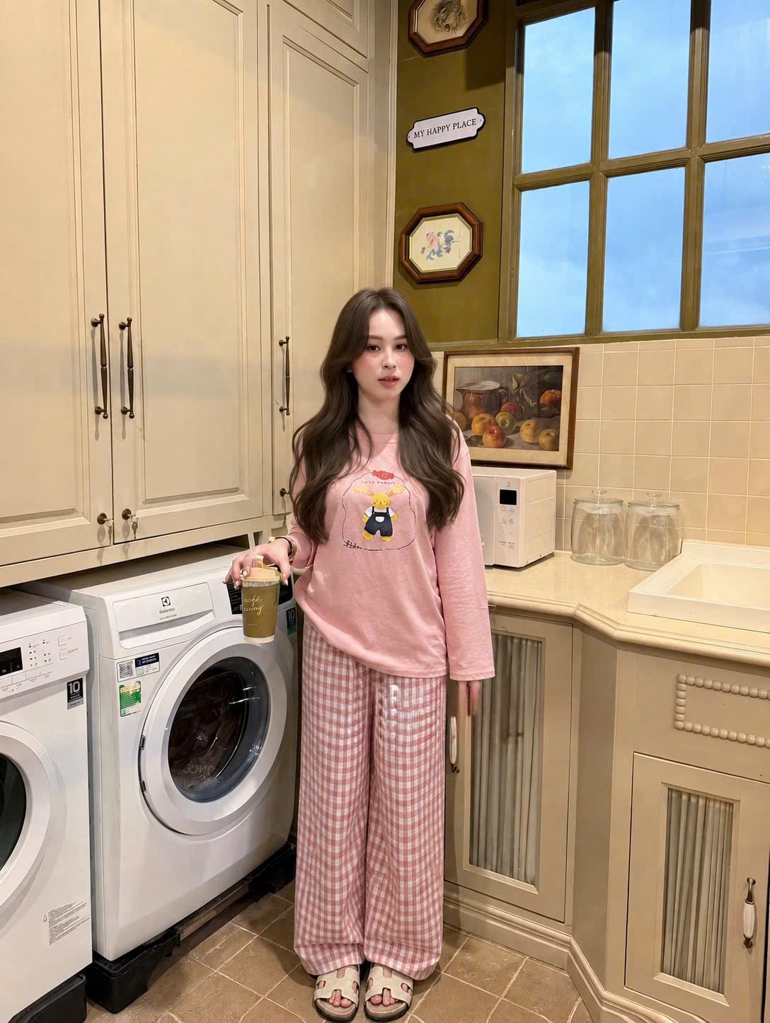 BỘ HỒNG THỎ QUẦN KẺ BOM