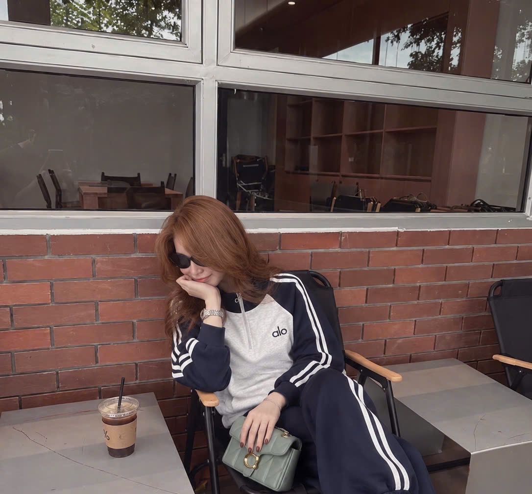 BỘ XÁM PHỐI THAN CỔ KHOÁ ALO