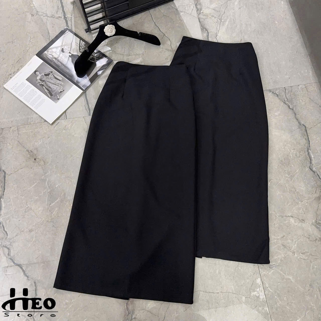 CHÂN VÁY MIDI ĐEN UMI NỮ