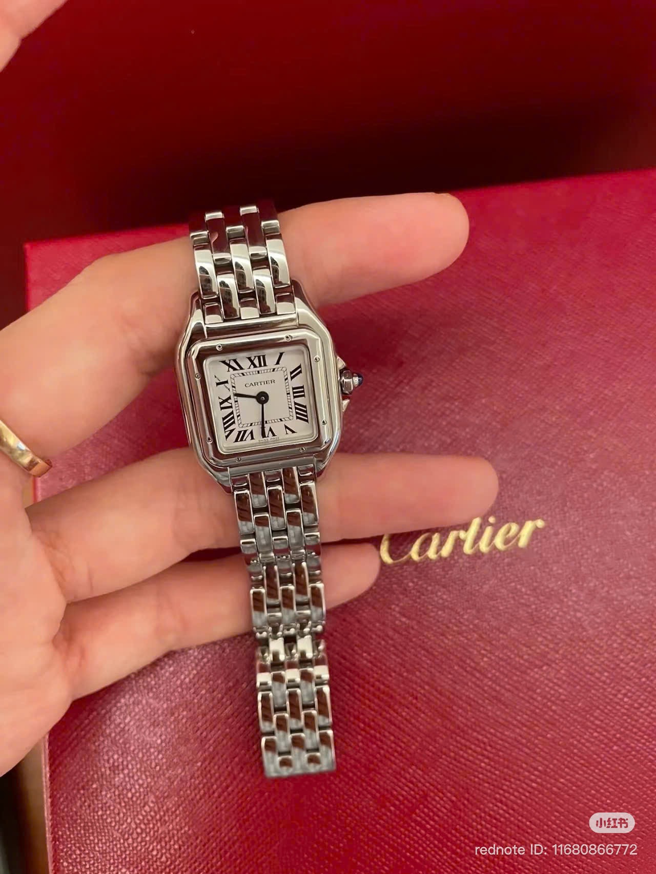 ĐỒNG HỒ CARTIER FULL BOX ĐỎ