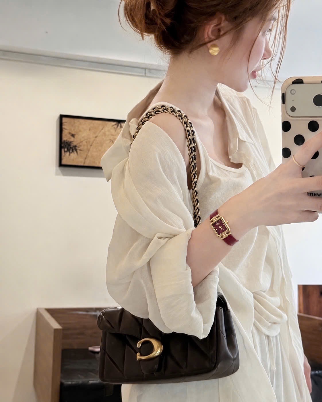 ĐỒNG HỒ DÂY DA MẶT VUÔNG 2 MÀU ĐEN ĐỎ M0103