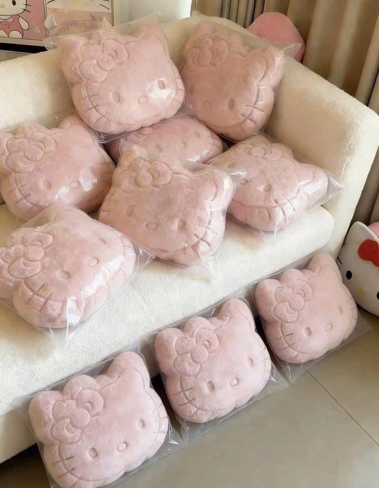 GỐI TỰA HELLO KITTY HỔNG