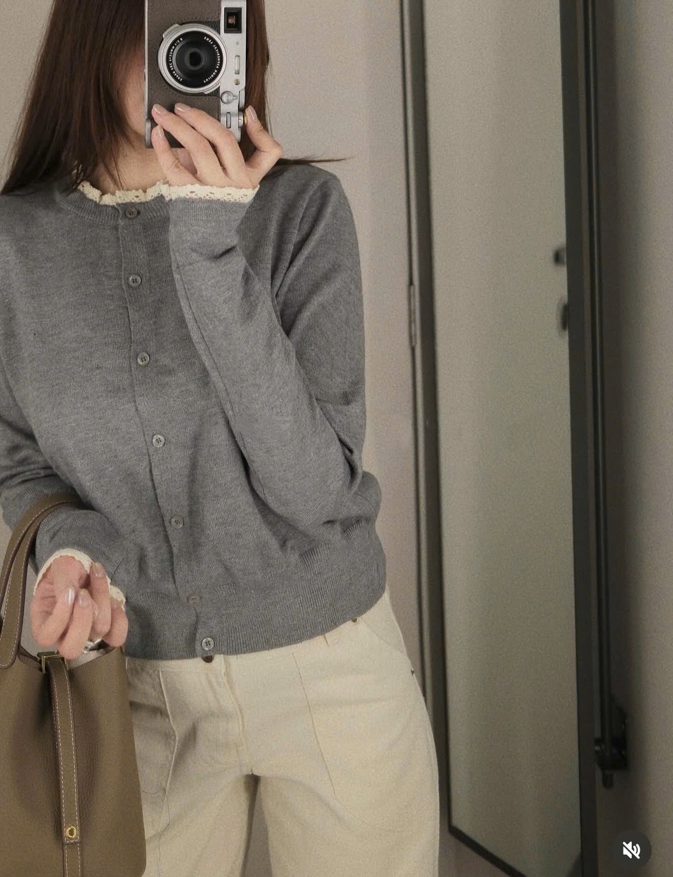 ÁO LEN CDG GHI CỔ VIỀN REN