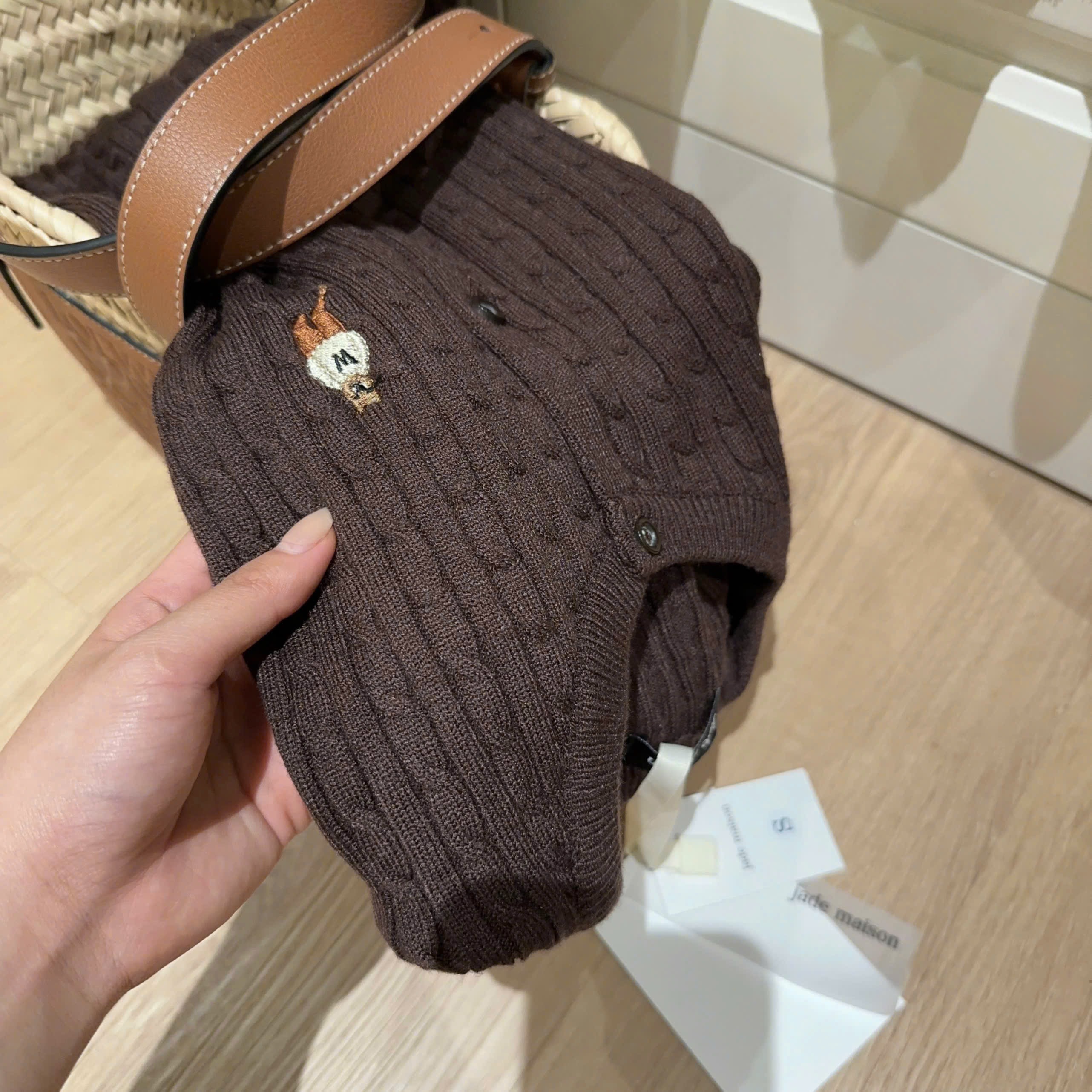 ÁO LEN CDG VẶN THỪNG NÂU