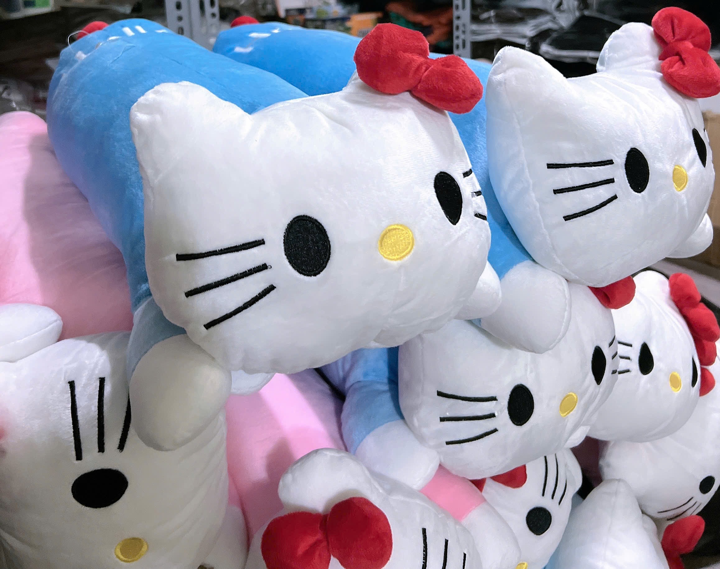 GỐI ÔM 70CM MÈO HELLO KITTY