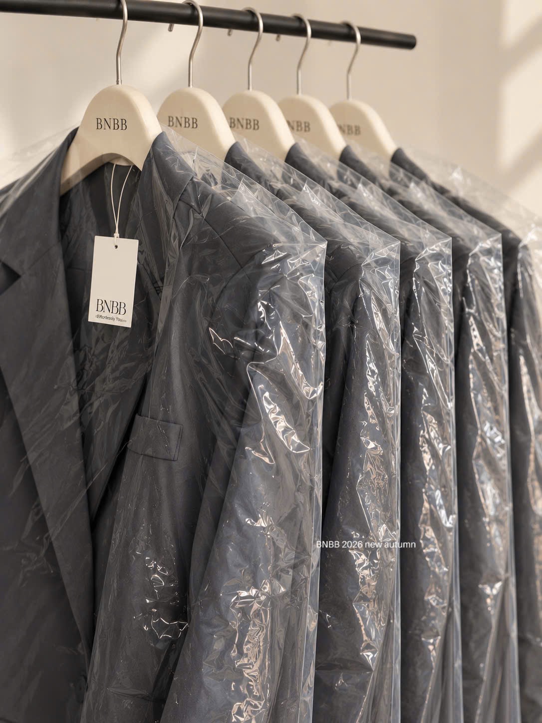 Gom - ÁO BLAZER MÀU XÁM TRO BNBB