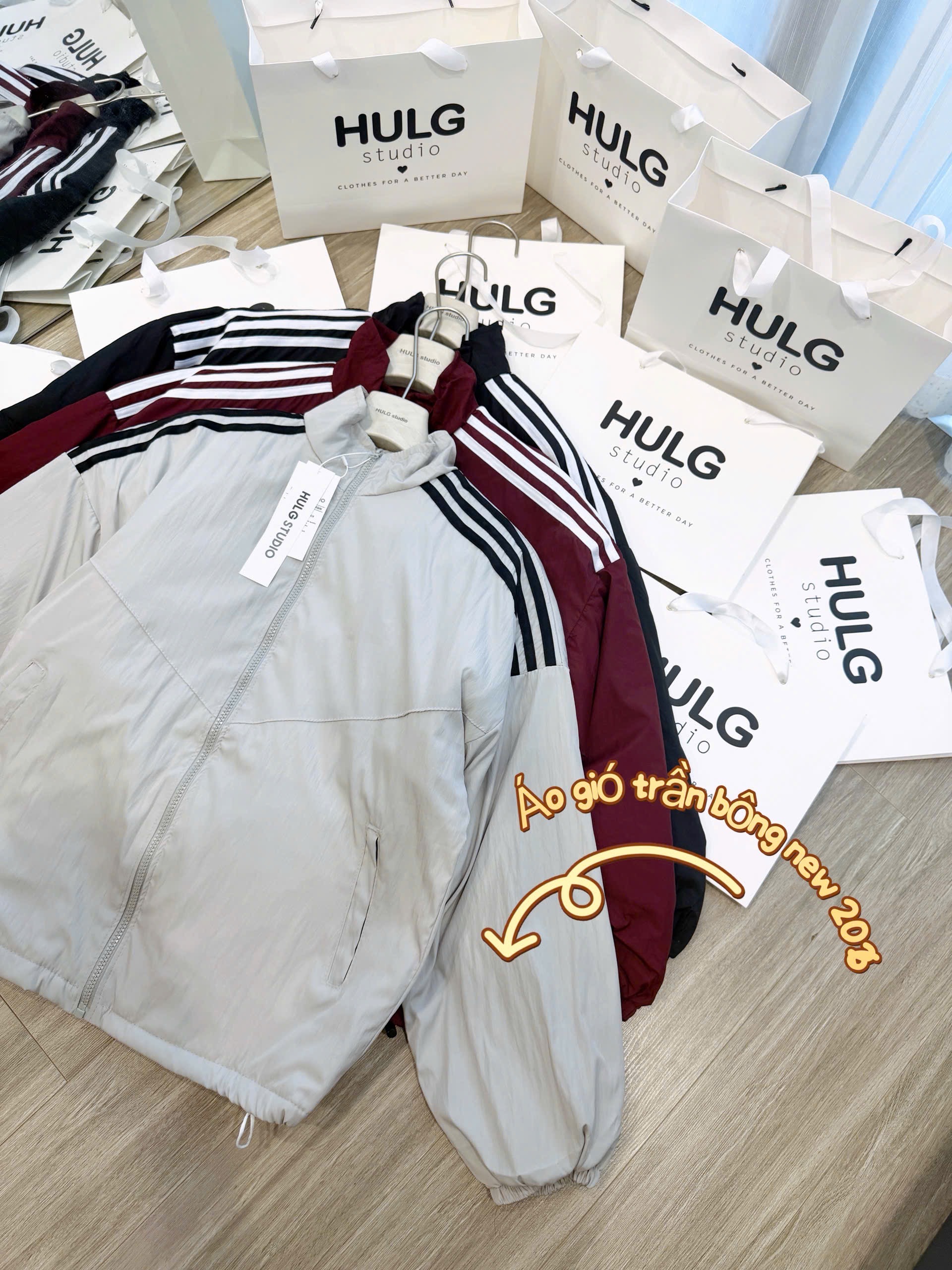 ÁO KHOÁC PHAO TRÁM TRẦN TRONG RÚT DÂY