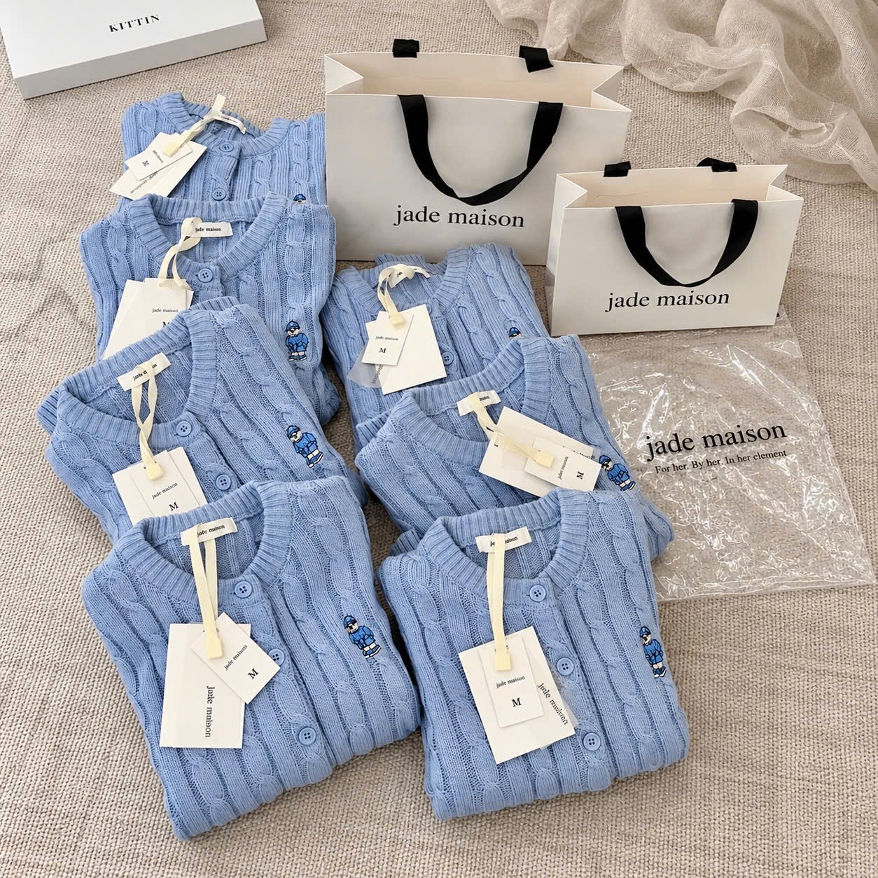 Gom - ÁO LEN CDG THÊU GẤU WHOU XANH DƯƠNG JDMS
