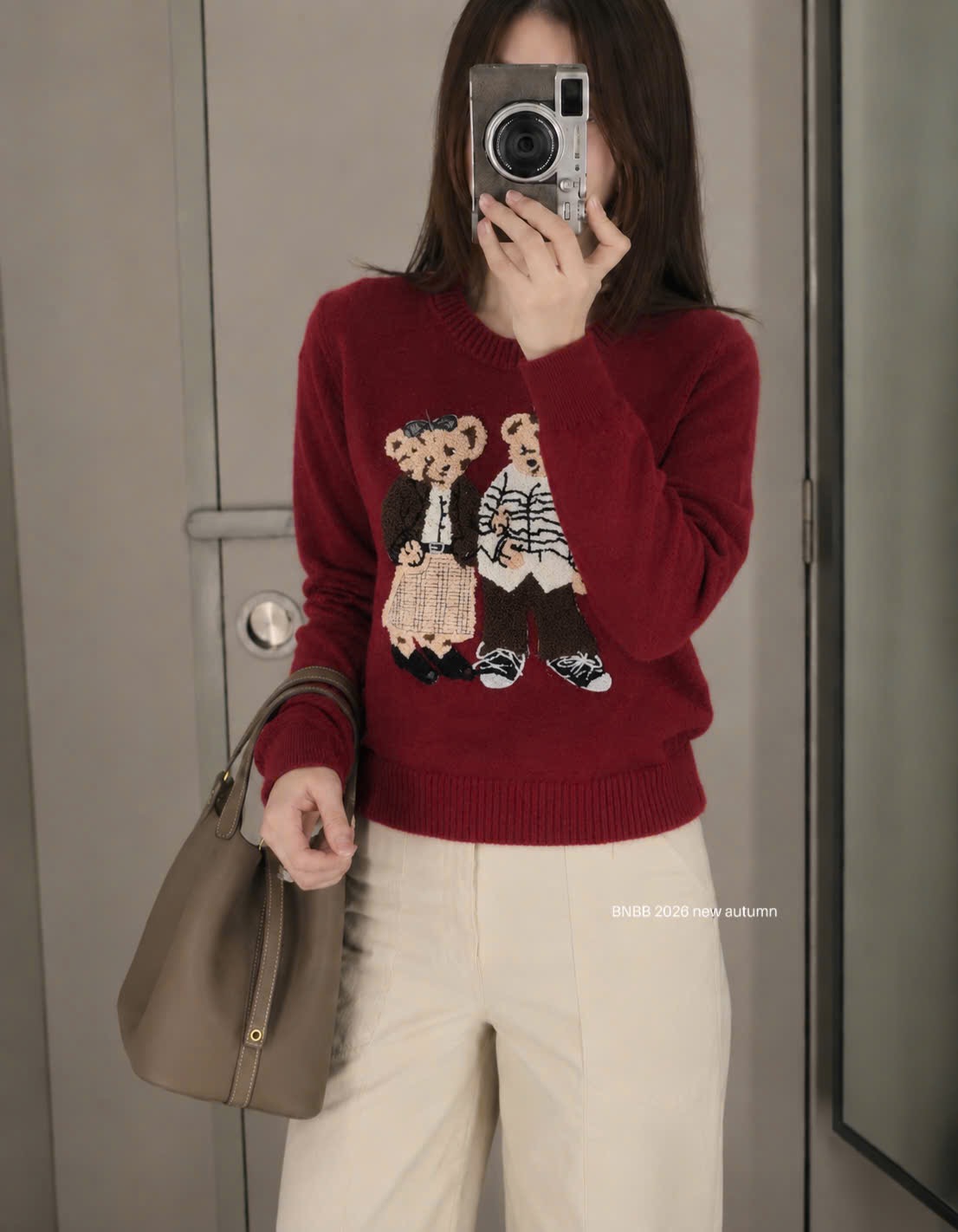 ÁO LEN GẤU WHOU ĐỎ BNBB