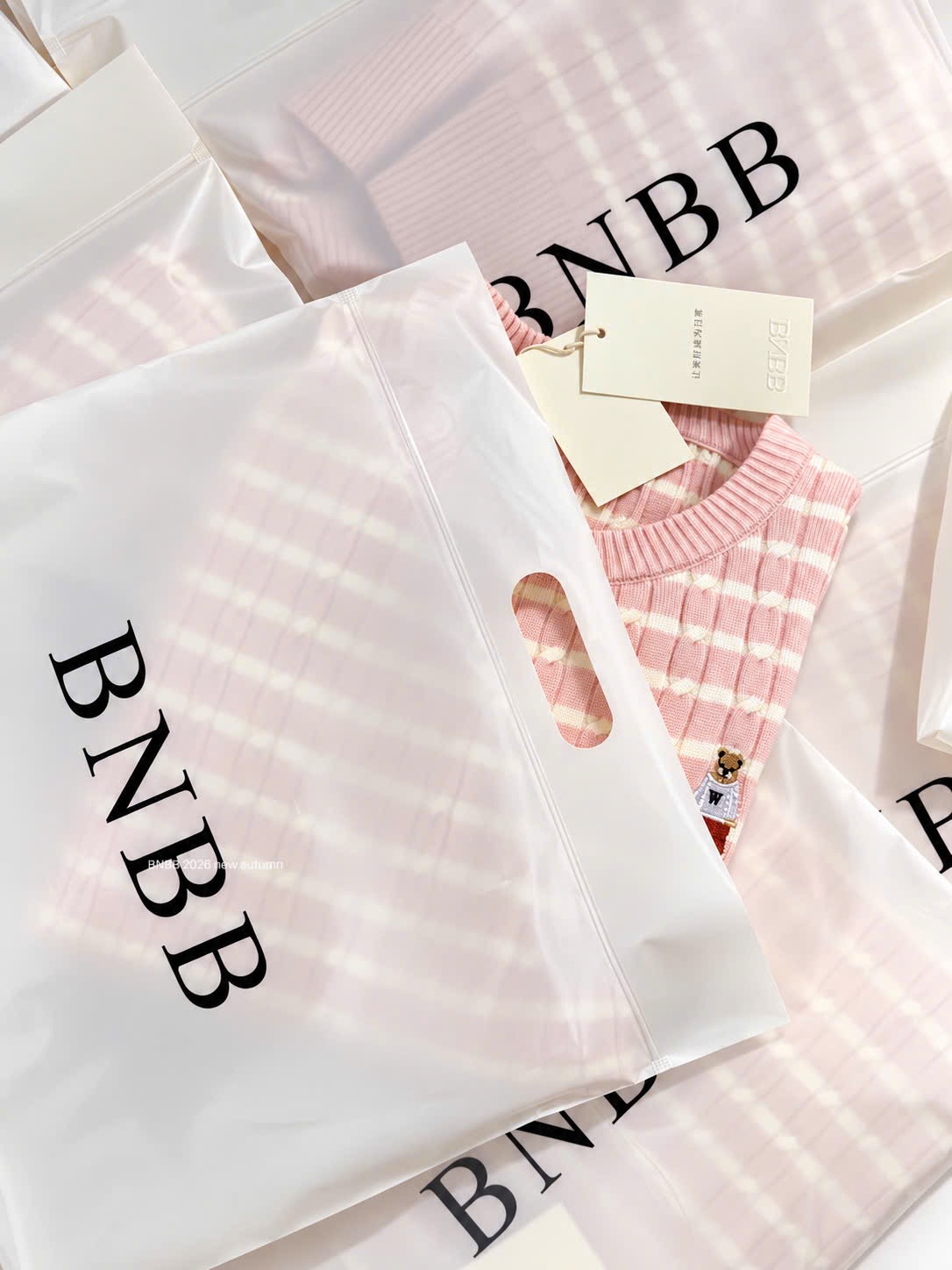 ÁO LEN KẺ HỒNG BNBB CỘC TAY