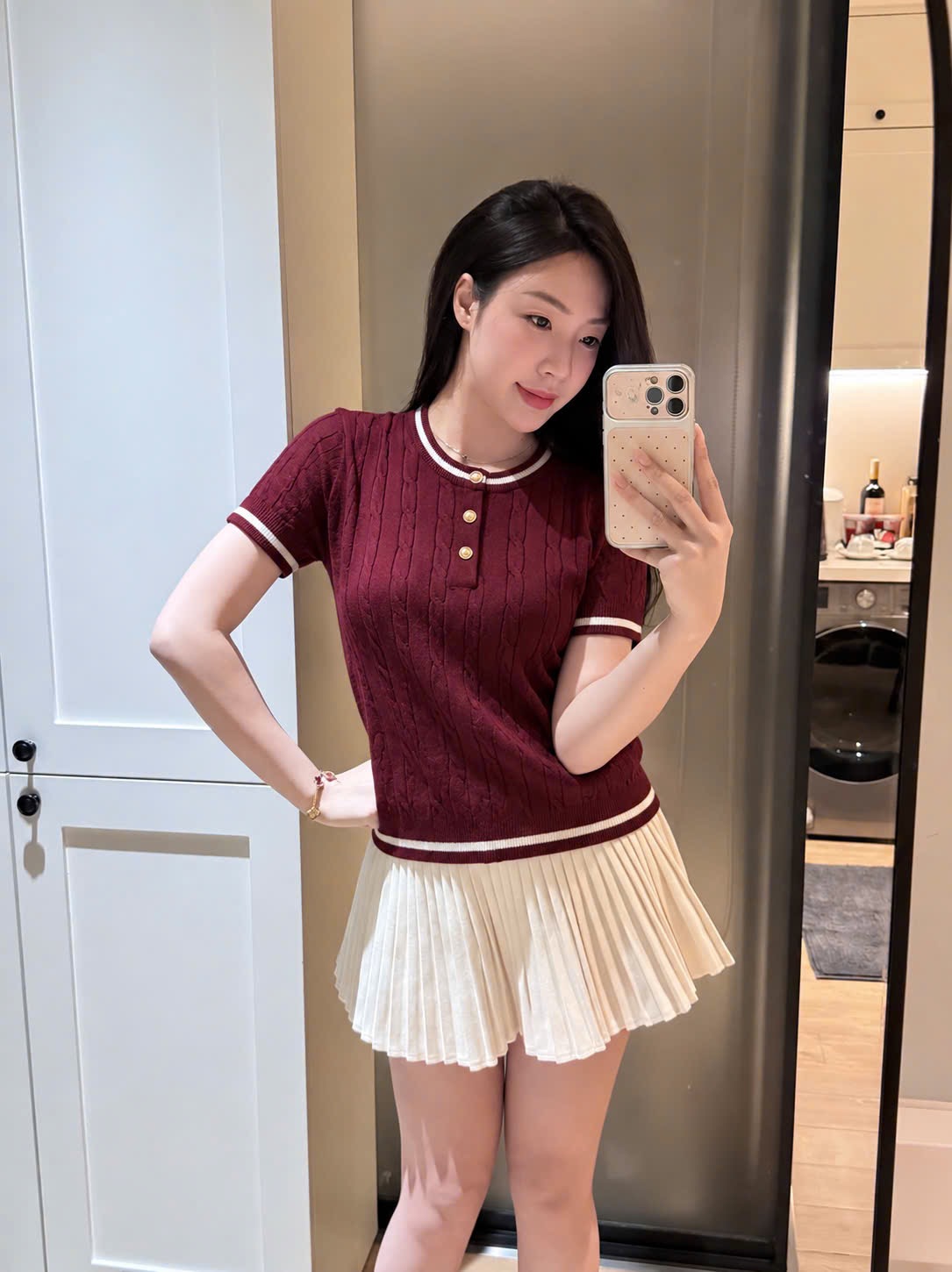 Gom - ÁO LEN THỪNG CỔ VIỀN ĐỎ CÚC NGỰC