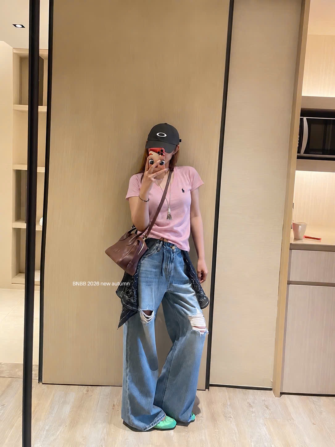 ÁO PULL CỘC HỒNG BNBB THÊU NGỰA CỔ TIM