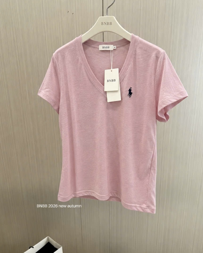 ÁO PULL CỘC HỒNG BNBB THÊU NGỰA CỔ TIM