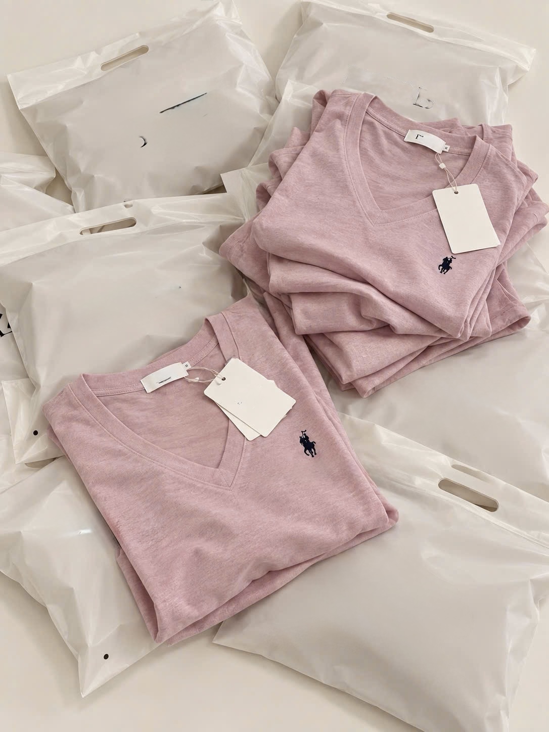 Gom - ÁO PULL GIẤY HỒNG DT THÊU NGỰA