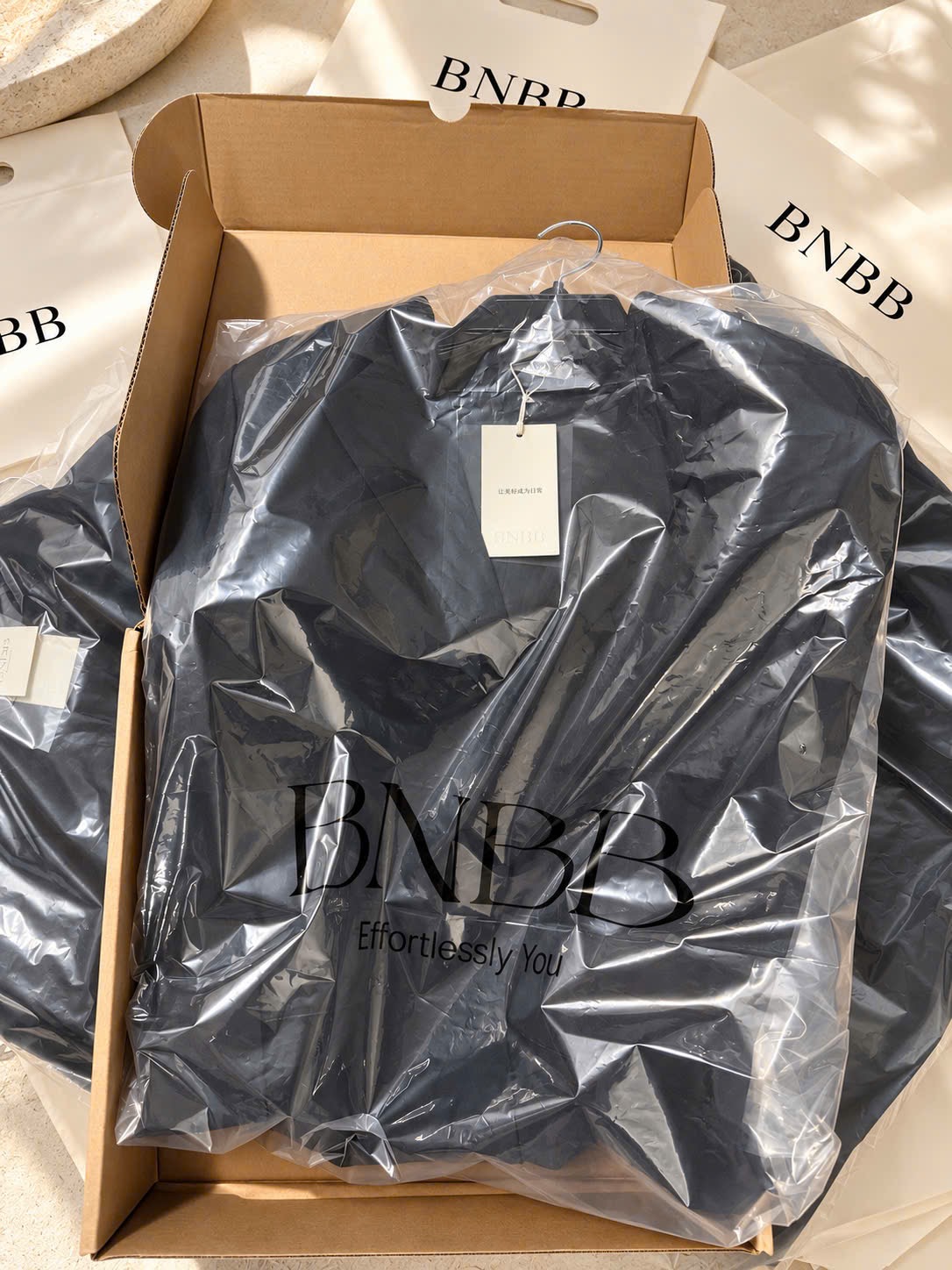 Gom - Đen - ÁO BLAZER BNBB DT MÀU ĐEN