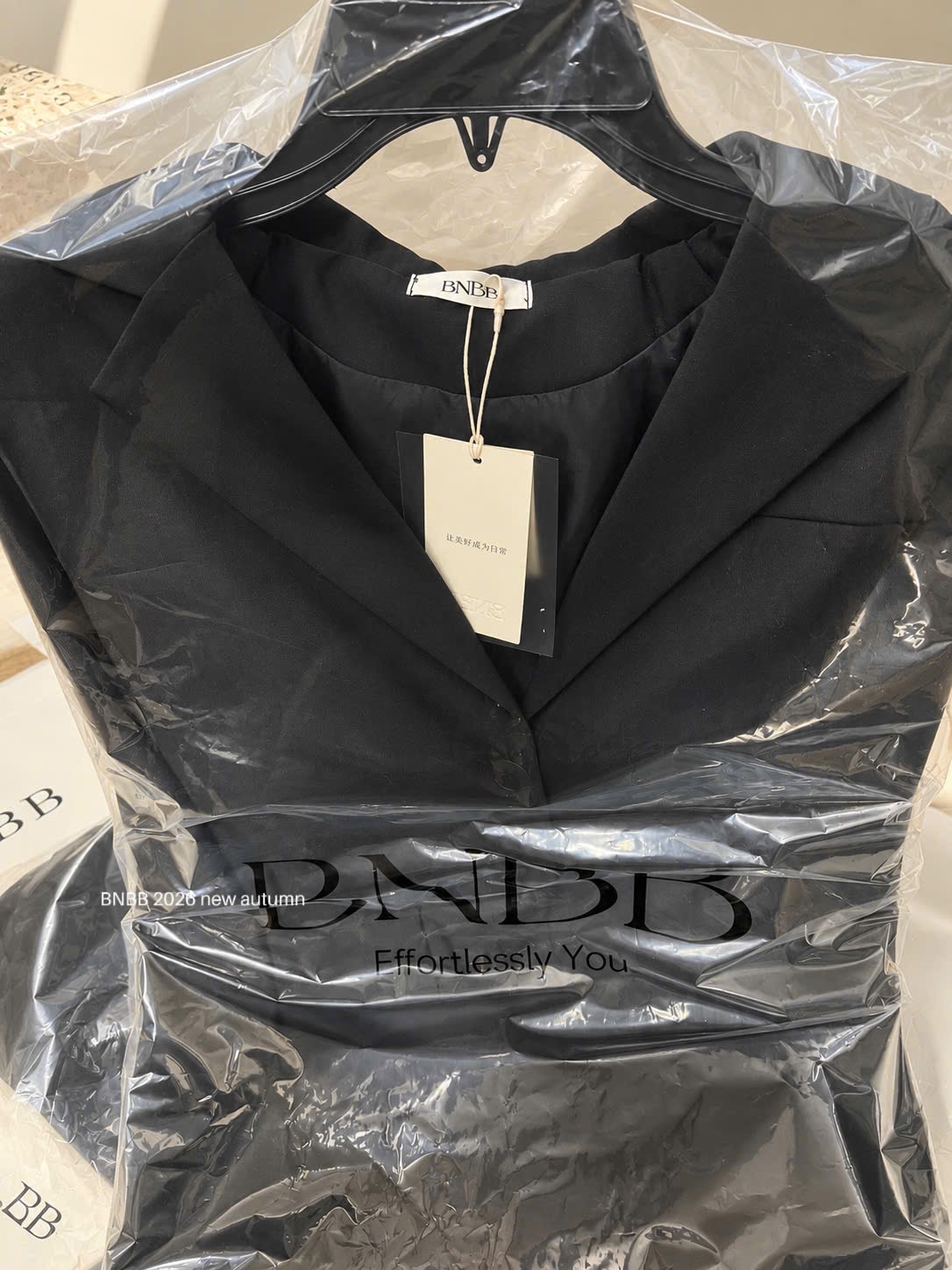 Gom - Đen - ÁO BLAZER BNBB DT MÀU ĐEN