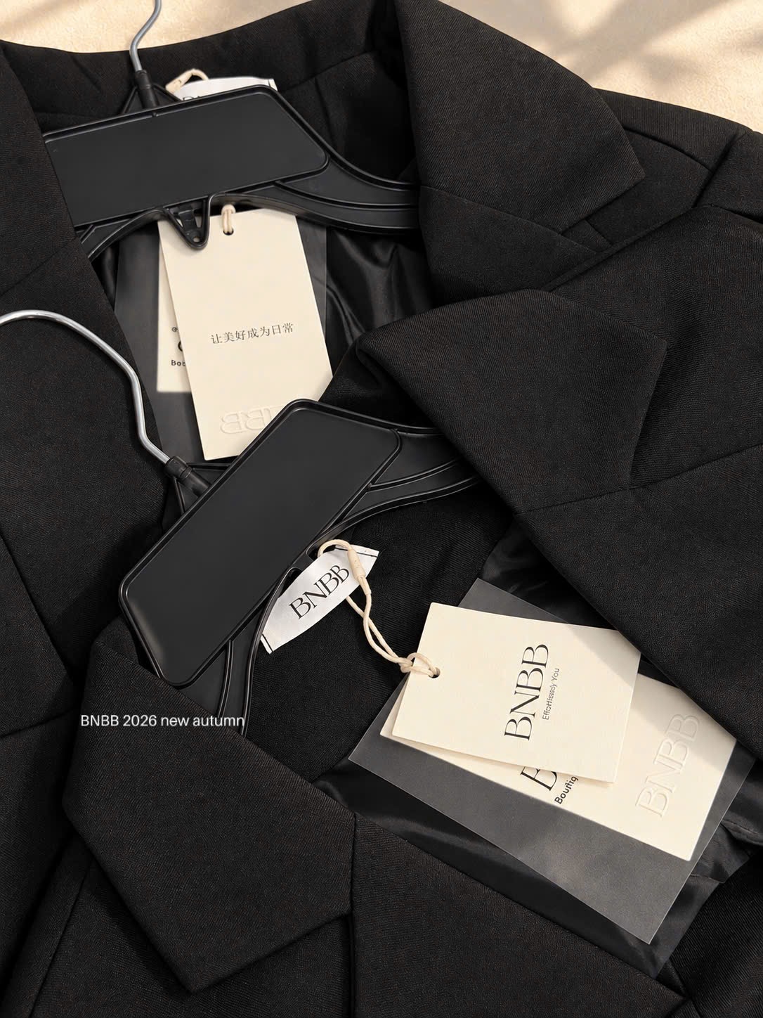 Gom - Đen - ÁO BLAZER BNBB DT MÀU ĐEN