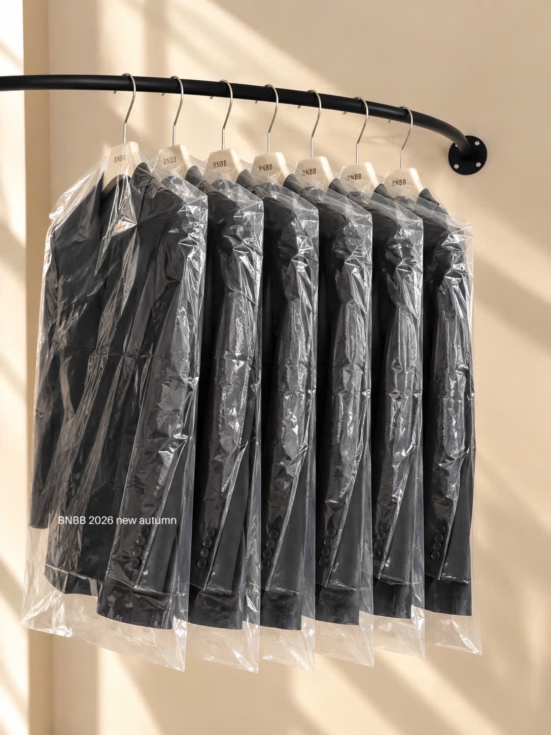 Gom - Đen - ÁO BLAZER BNBB DT MÀU ĐEN