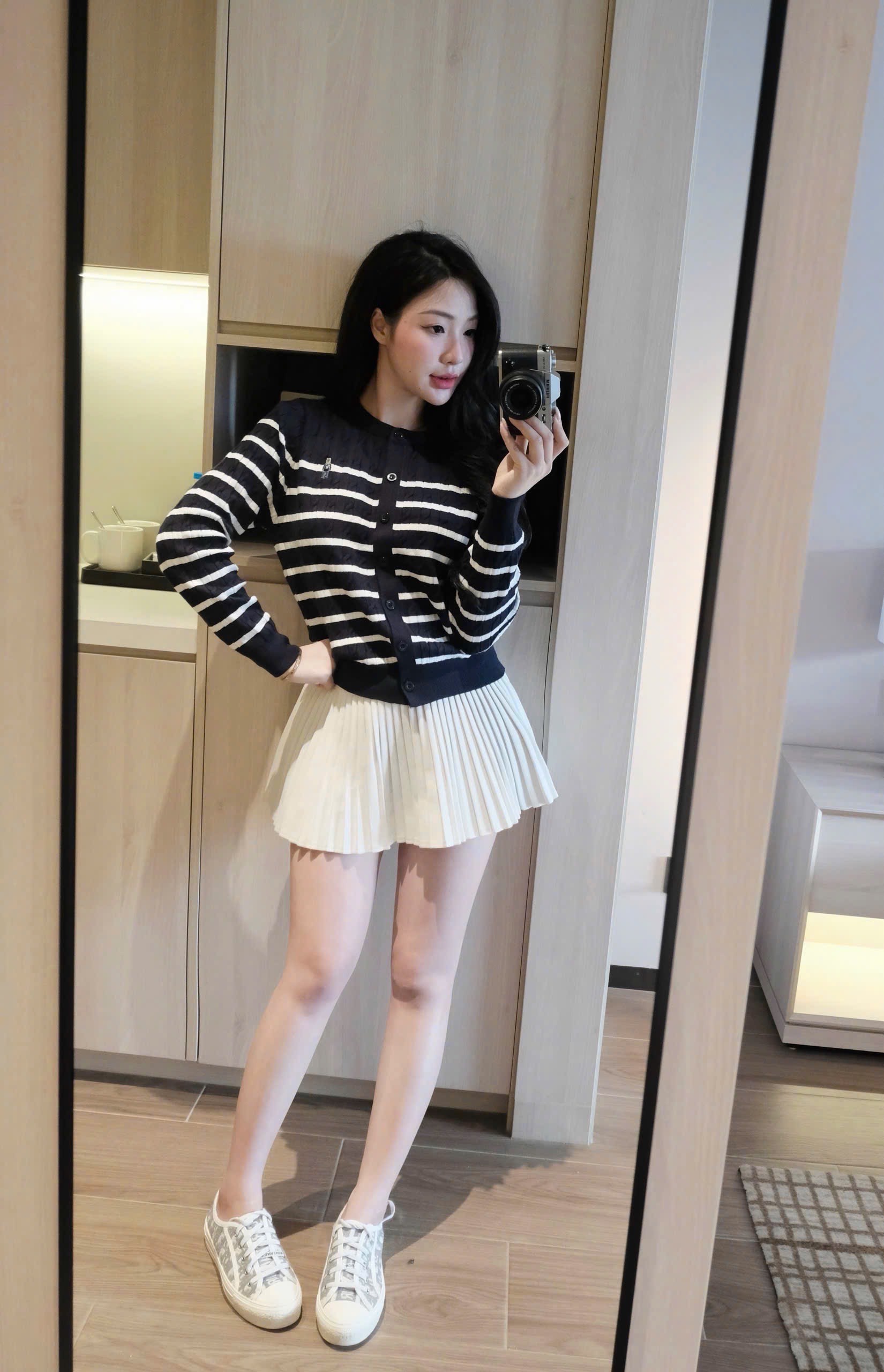 GOM - Kẻ than - ÁO LEN CDG KẺ THAN HÌNH GẤU WHOU JDMS
