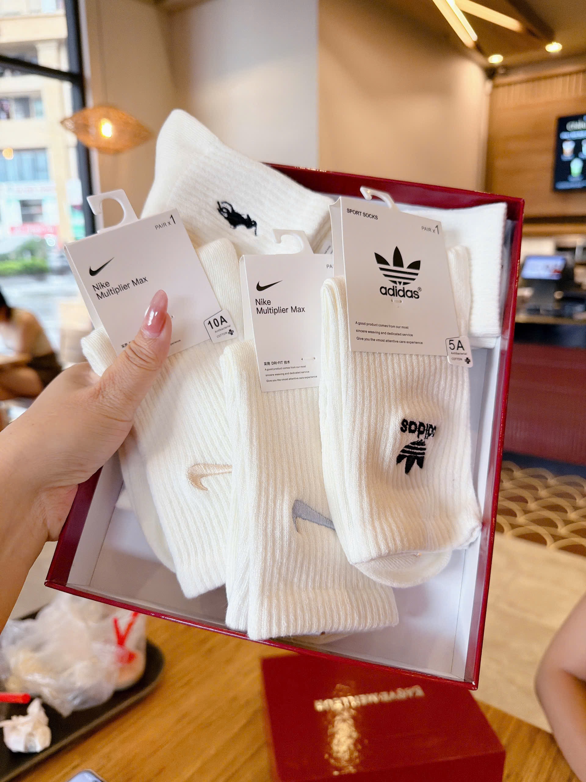 Hàng đẹp cao cổ - SET 10 ĐÔI TẤT THƠM THƯƠNG HIỆU CAO CỔ