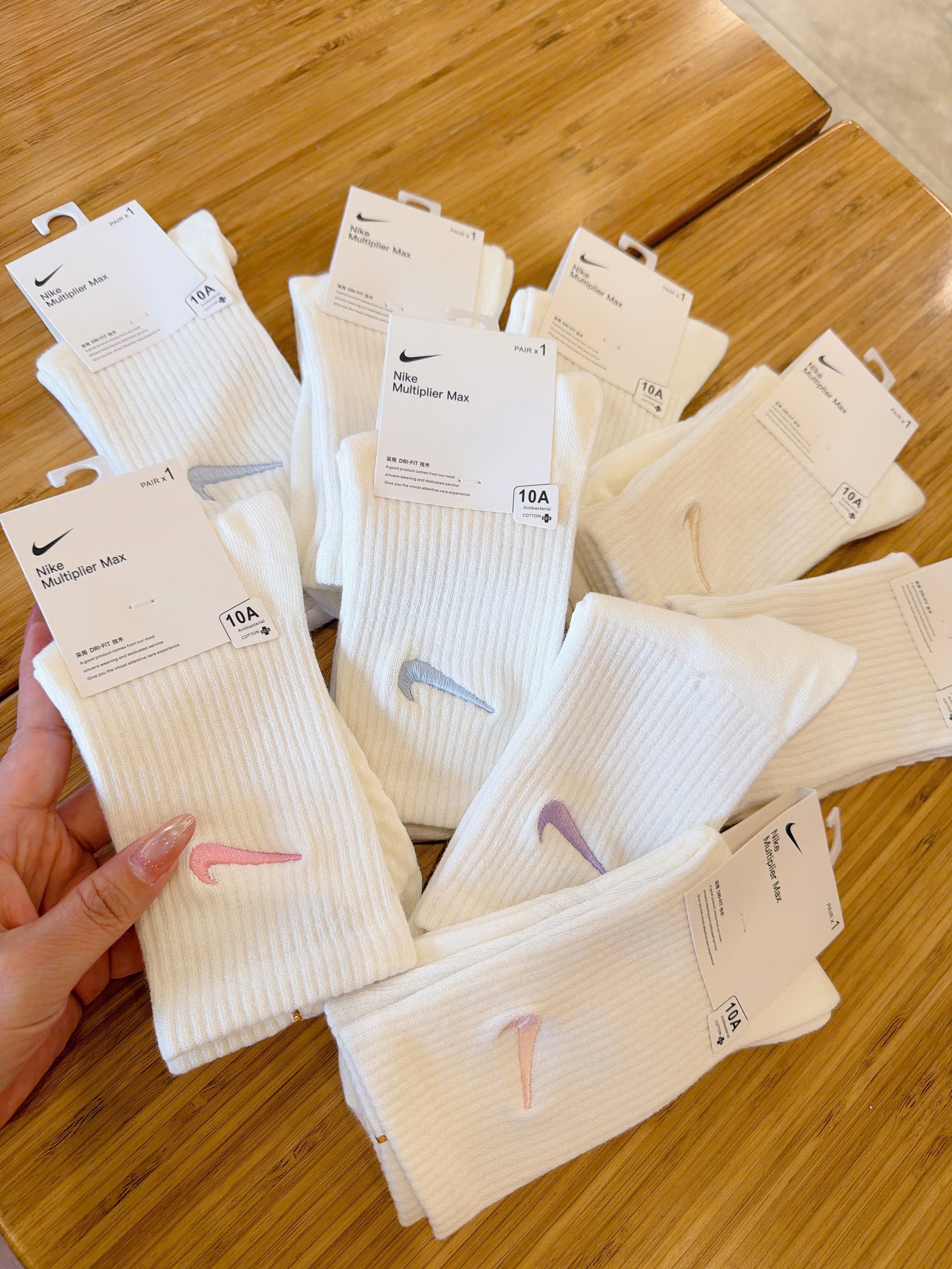 Hàng đẹp cao cổ - SET 10 ĐÔI TẤT THƠM THƯƠNG HIỆU CAO CỔ