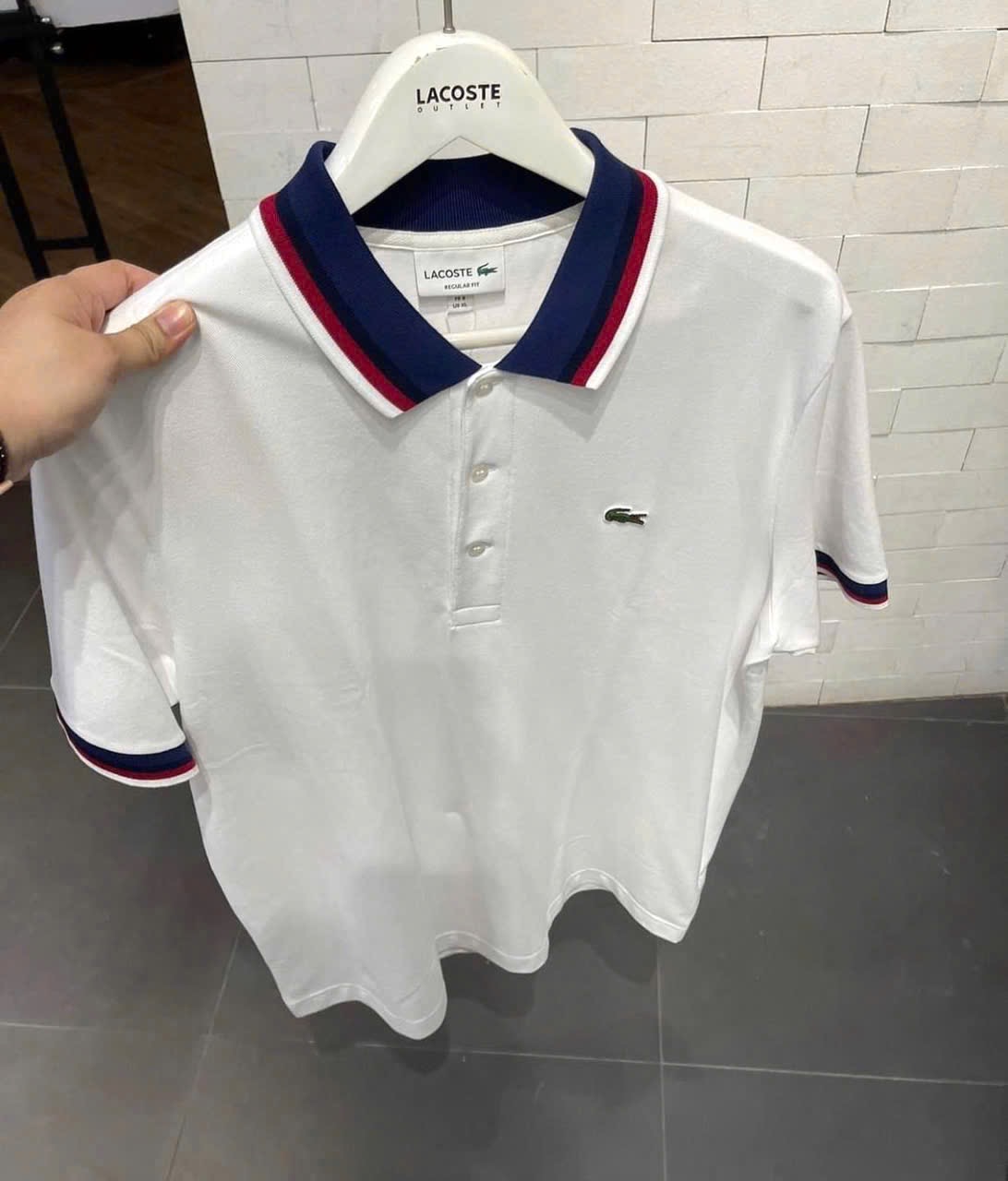Hàng nhà máy - ÁO POLO TRẮNG CỔ VIỀN THAN THÊU CÁ SẤU