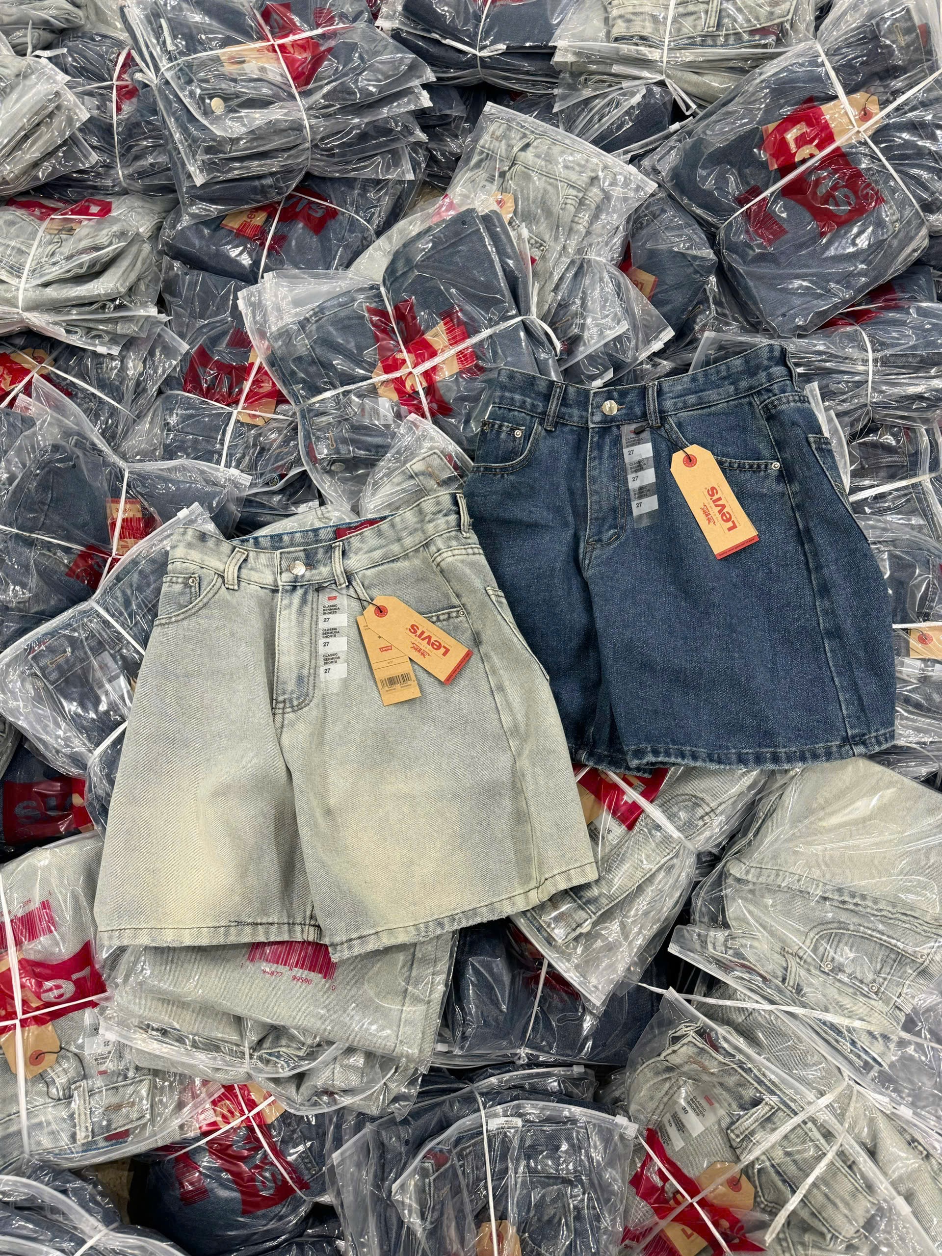 Hàng nhà máy - QUẦN SHORT JEAN NGỐ XANH LEVIS