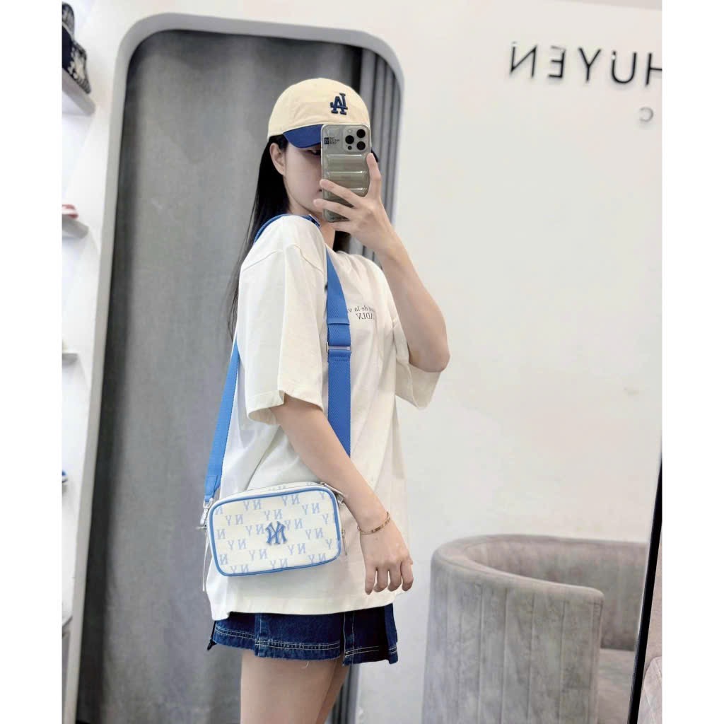 Hàng xuất dư - TÚI XÁCH MLB DẠNG HỘP VIỀN XANH