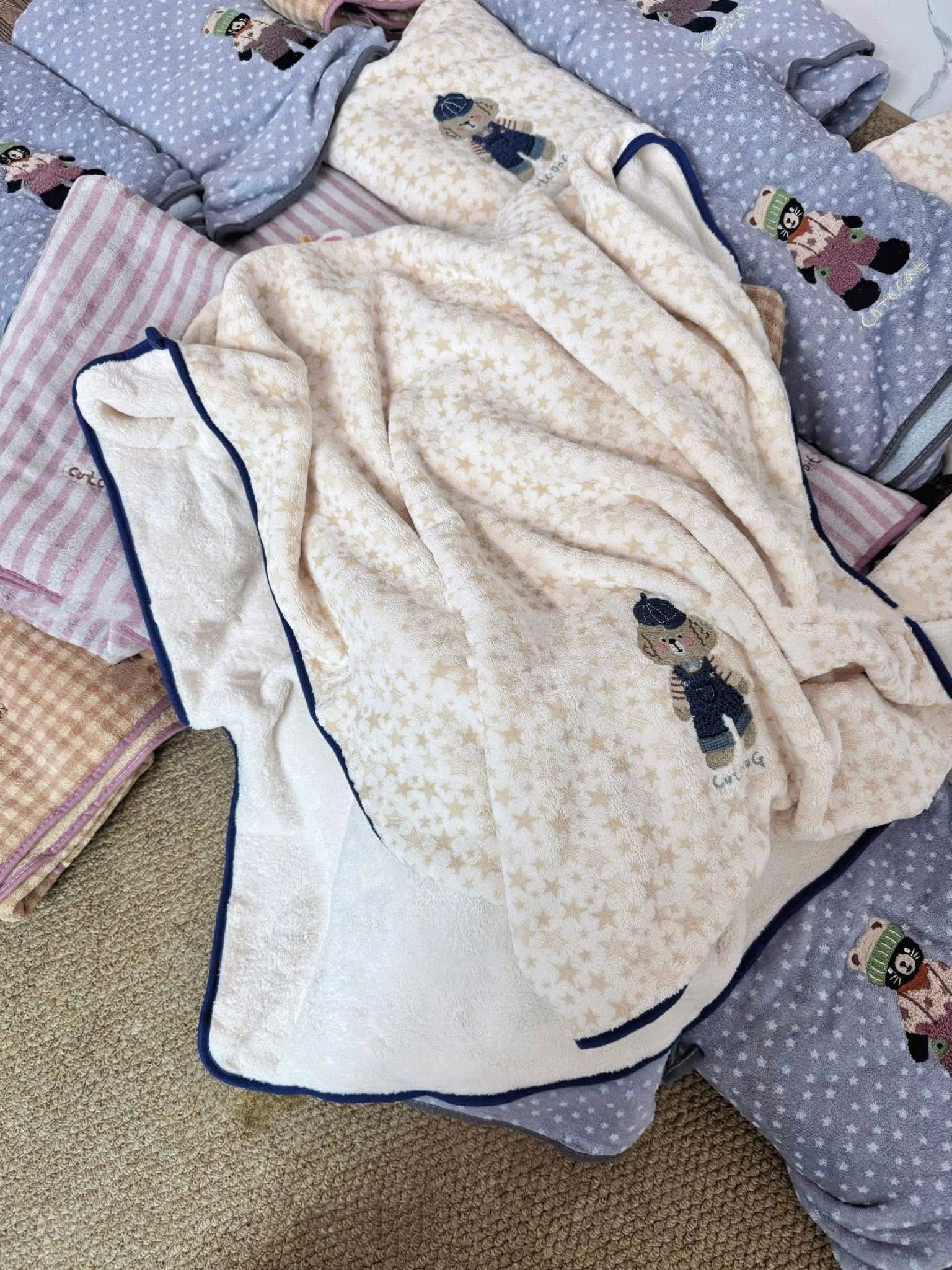 SET 2 KHĂN TẮM VIỀN QC HOẠT HÌNH
