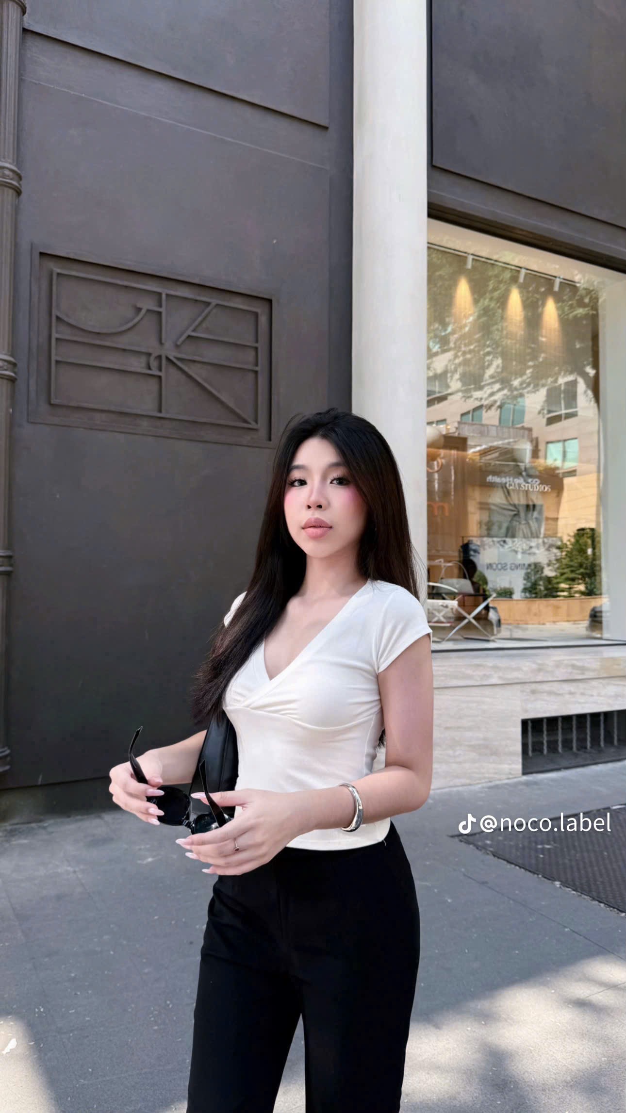 M2139 - ÁO PULL TRƠN CỔ TIM QC V NGỰC