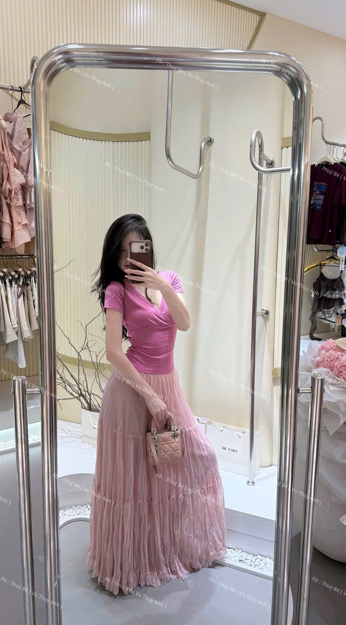 M2139 - ÁO PULL TRƠN CỔ TIM QC V NGỰC