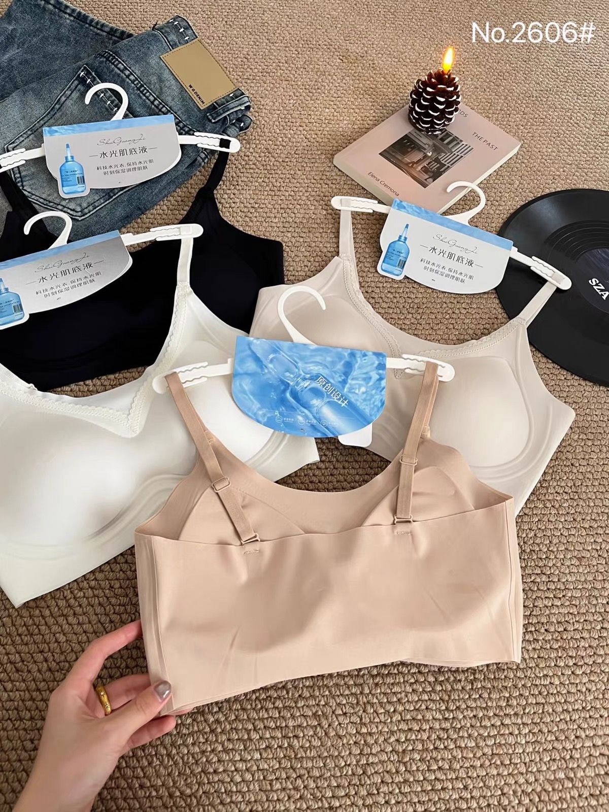 M2606 - ÁO BRA SU K ĐƯỜNG MAY PHỐI REN QC