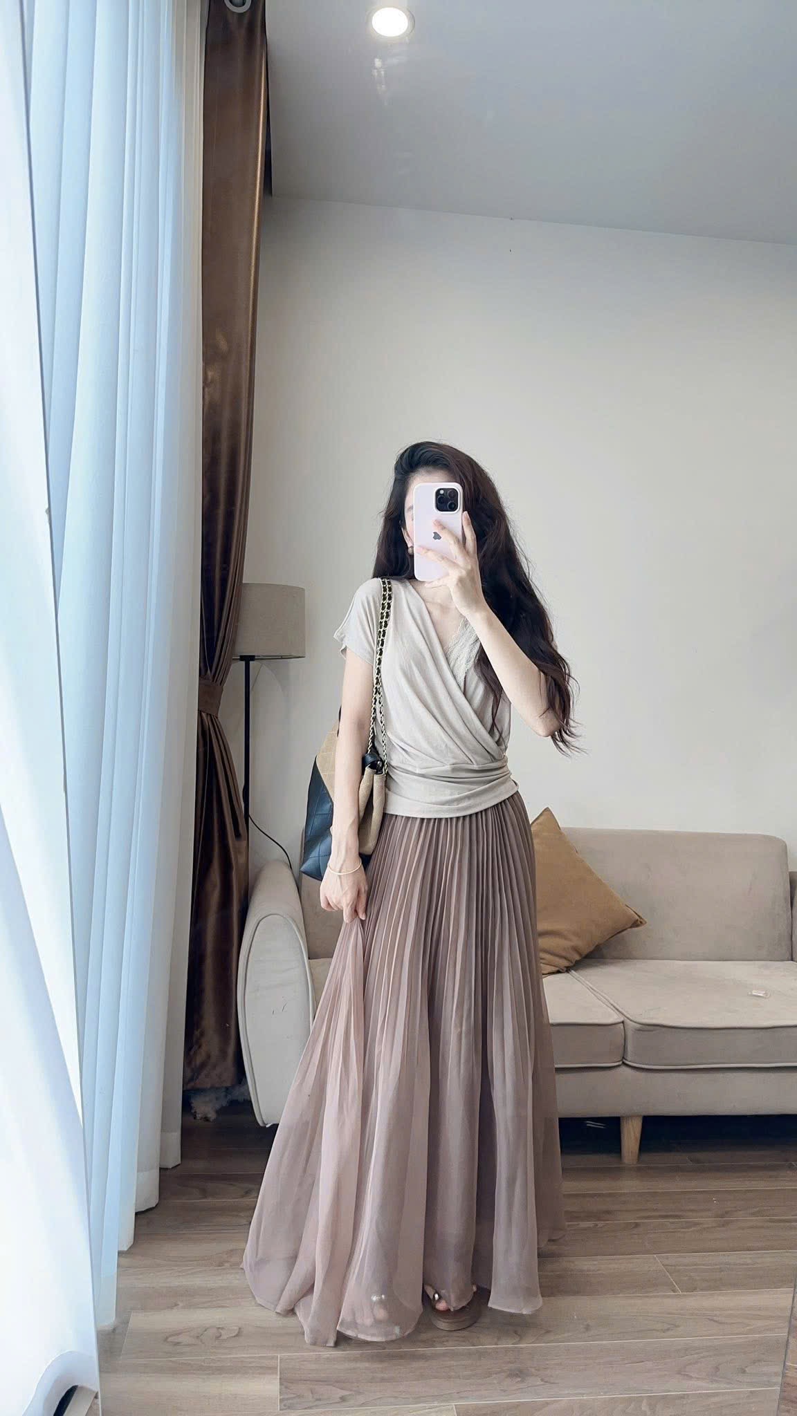 M6282 - ÁO PULL CHÉO NGỰC QC PHỐI REN CỔ TIM
