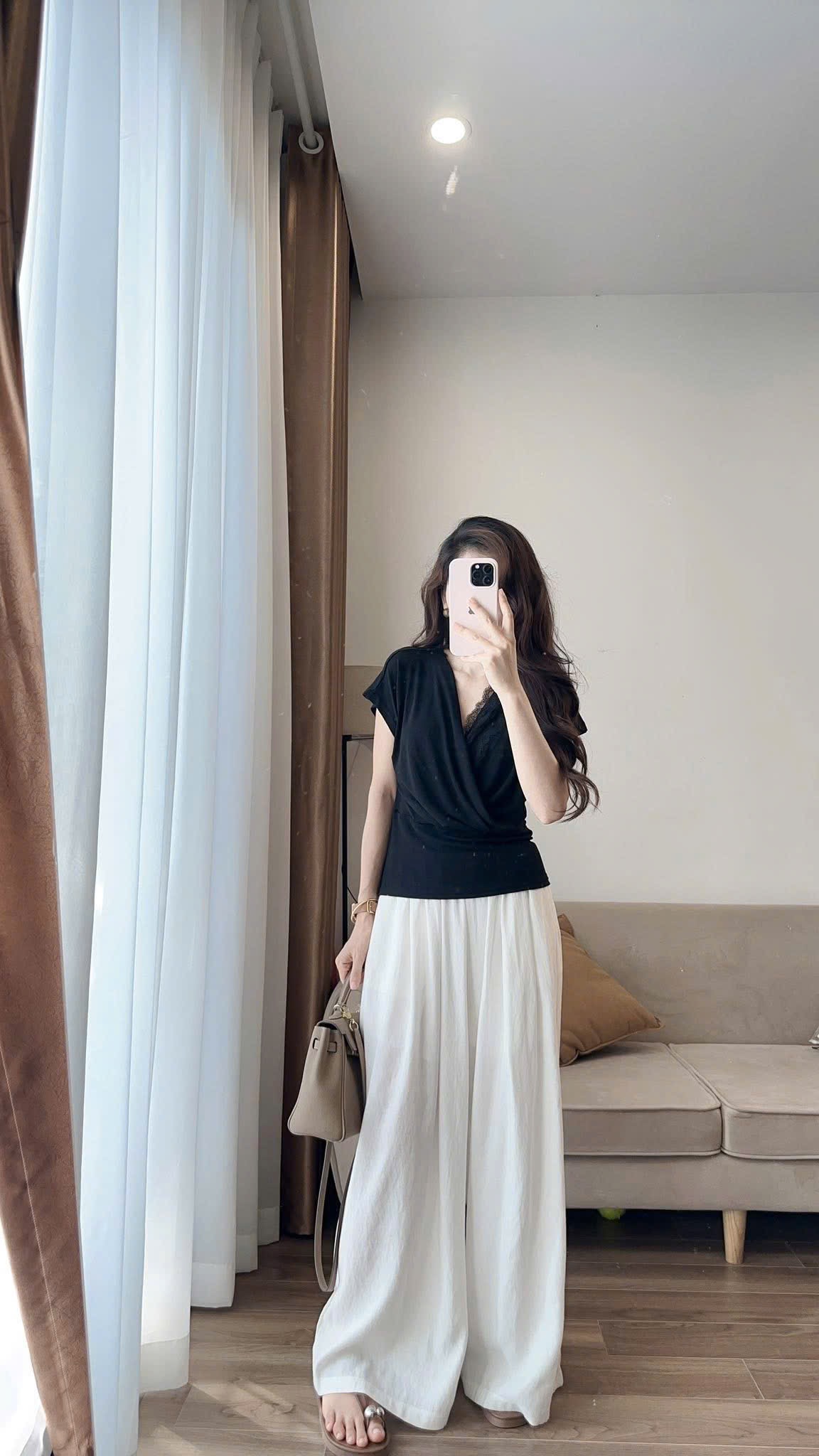 M6282 - ÁO PULL CHÉO NGỰC QC PHỐI REN CỔ TIM