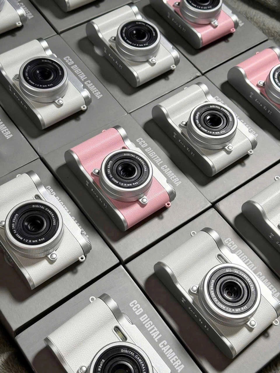 MÁY ẢNH CCD KÈM THẺ NHỚ