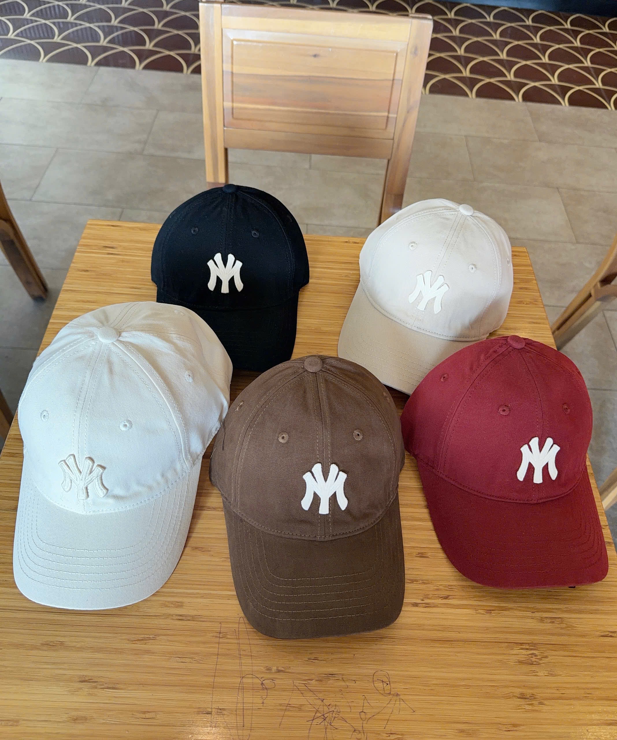 MŨ LƯỠI TRAI QC CHỮ NY