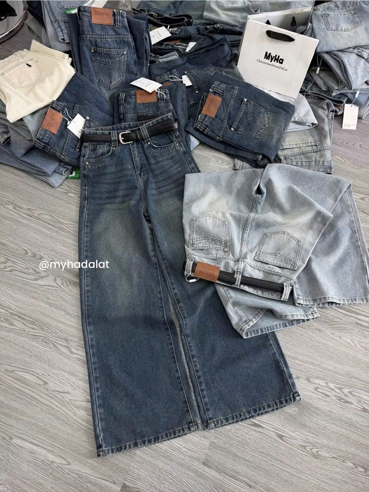 QUẦN JEAN SUÔNG THÊU TÚI V 2 MÀU M3380