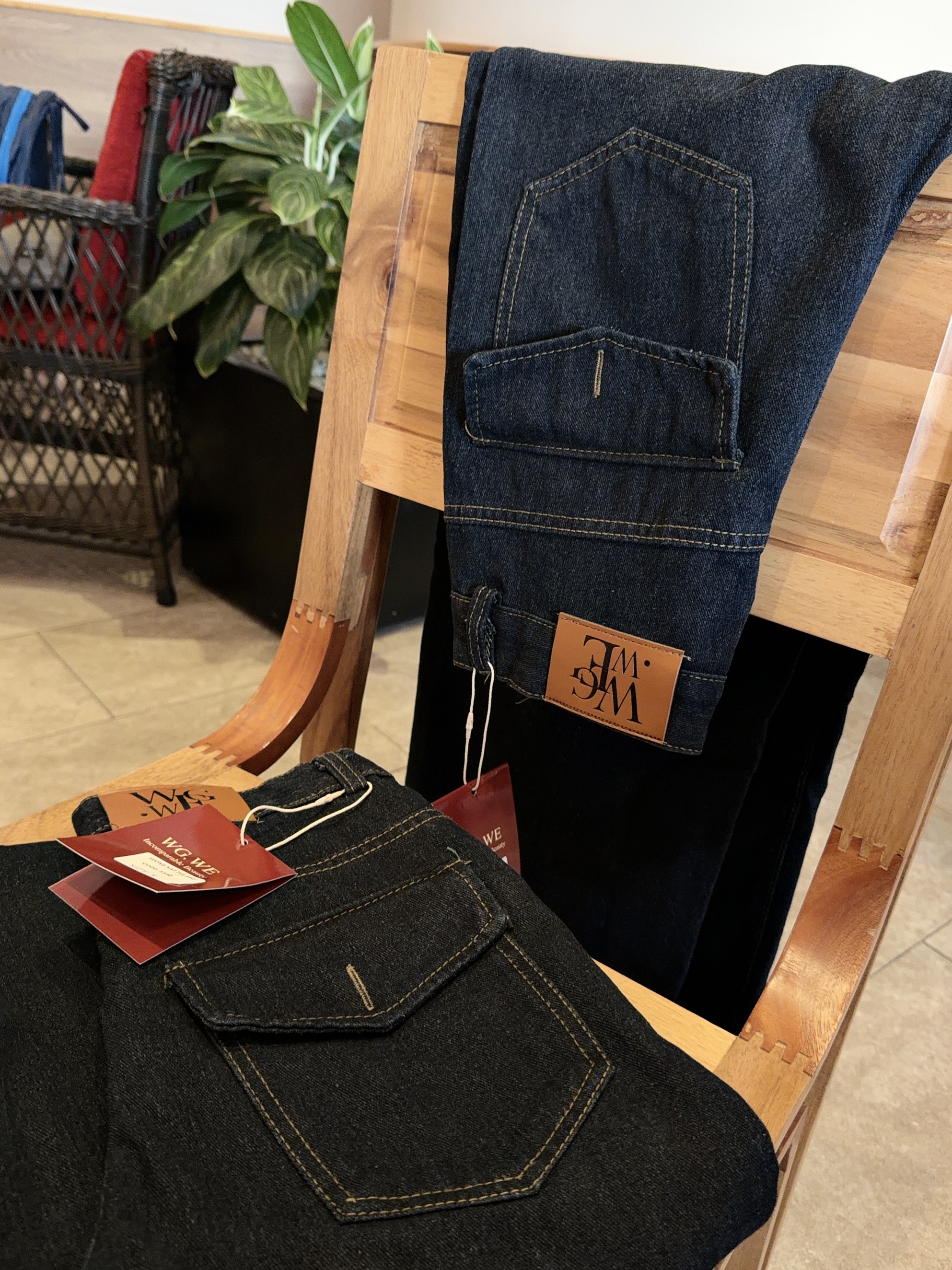 QUẦN JEAN SUÔNG XANH ĐẬM WGWE NẮP TÚI M3380