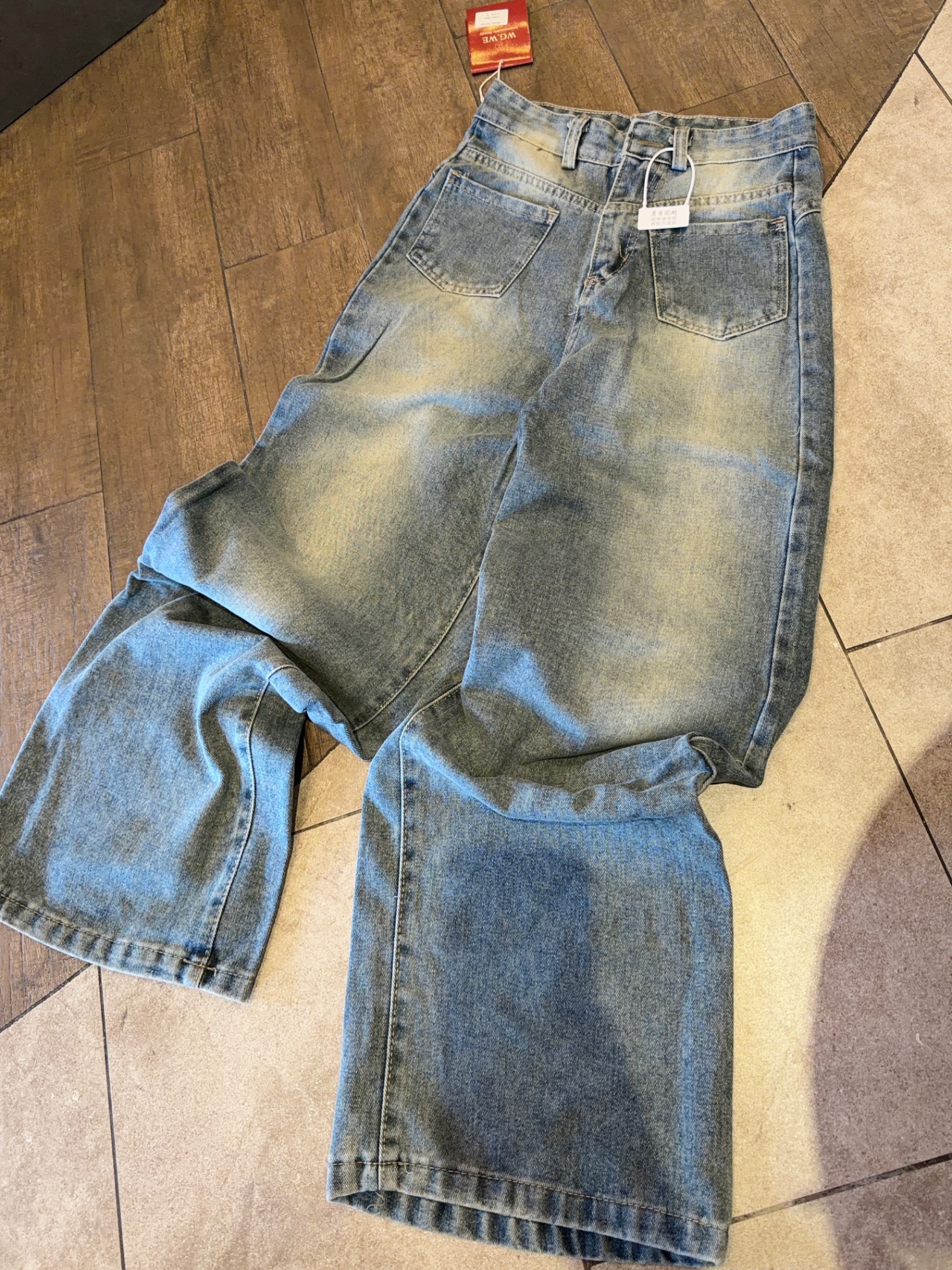 QUẦN JEAN SUÔNG XANH WGWE TÚI TRƯỚC CHÉO M2837