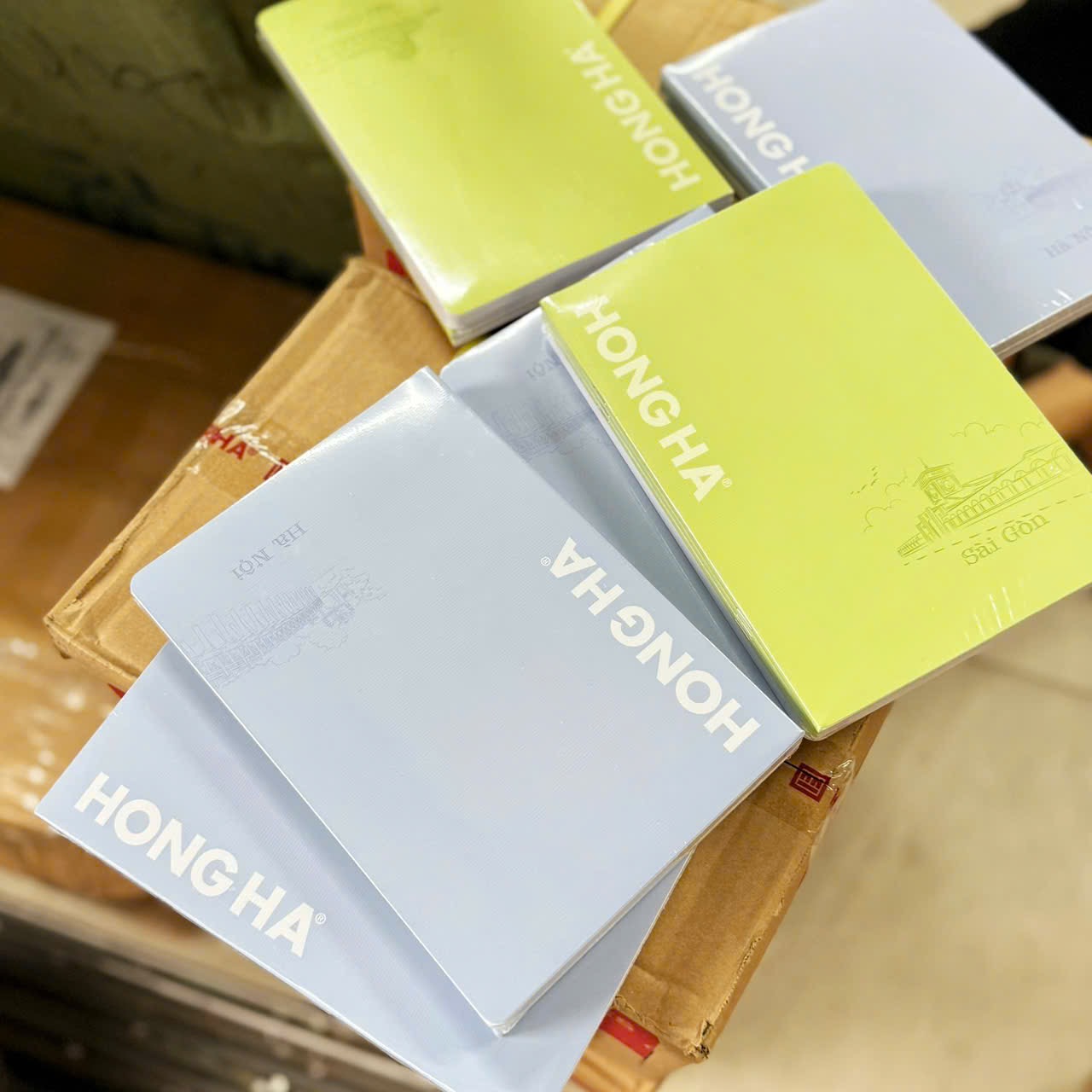 SET 10 QUYỂN VỞ KẺ NGANG HỒNG HÀ