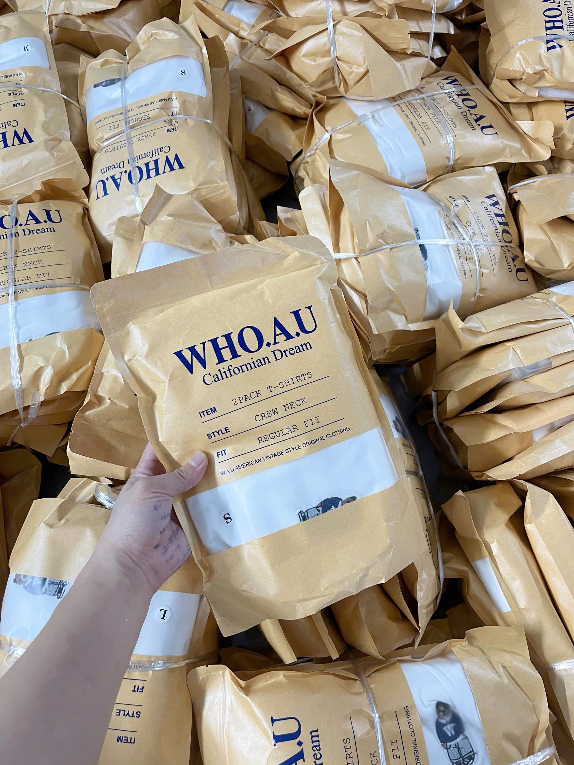 SET 2 ÁO GẤU WHOU TRẮNG KẺ DT