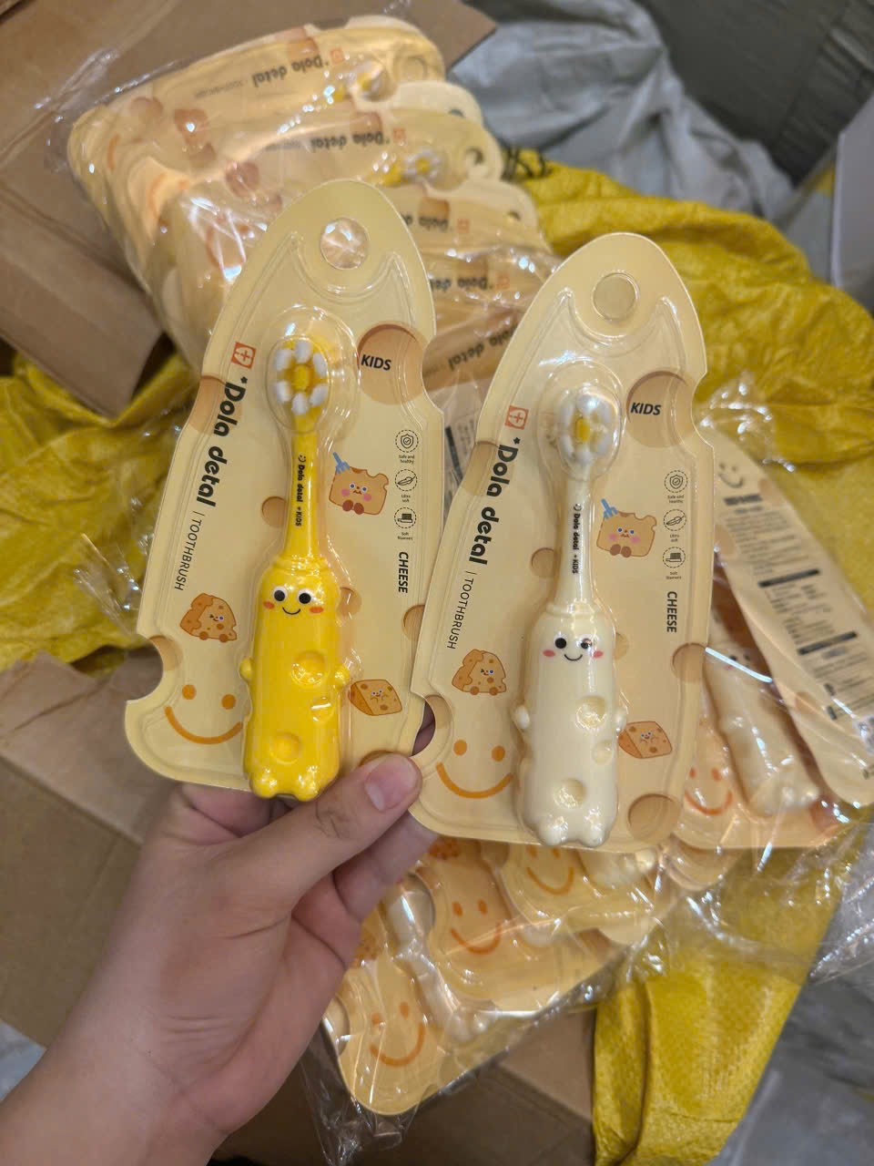 SET 2 BÀN CHẢI ĐÁNH RĂNG CHO BÉ