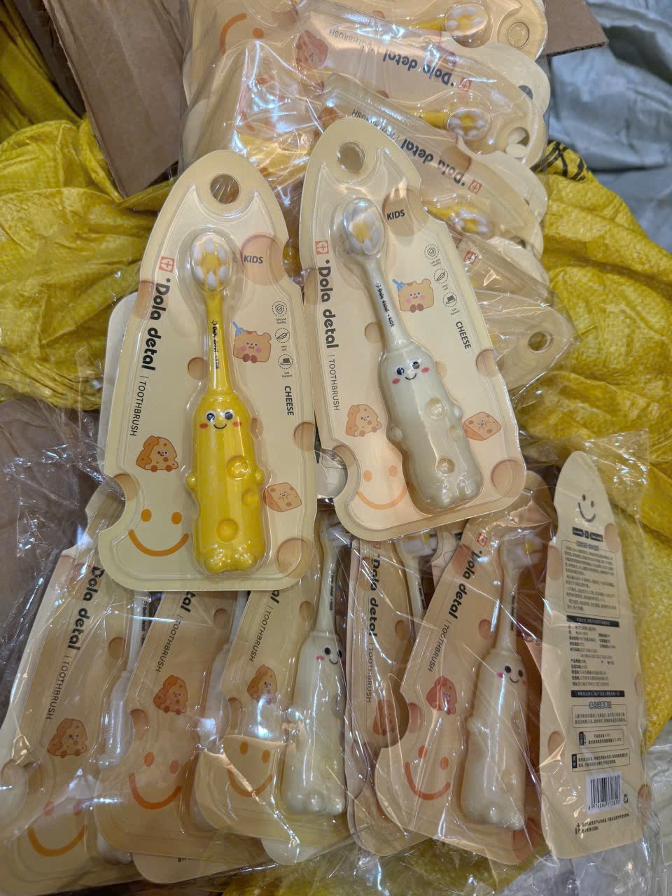 SET 2 BÀN CHẢI ĐÁNH RĂNG CHO BÉ